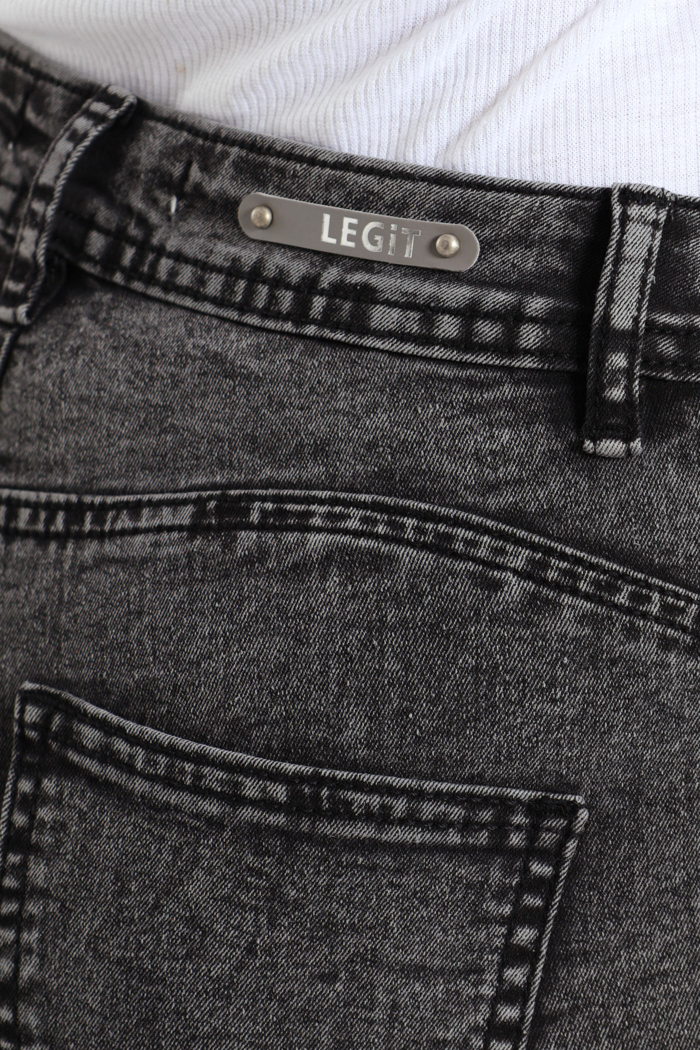Regular Rise Push-Up Skinny Jean - Black Acid - Image 6