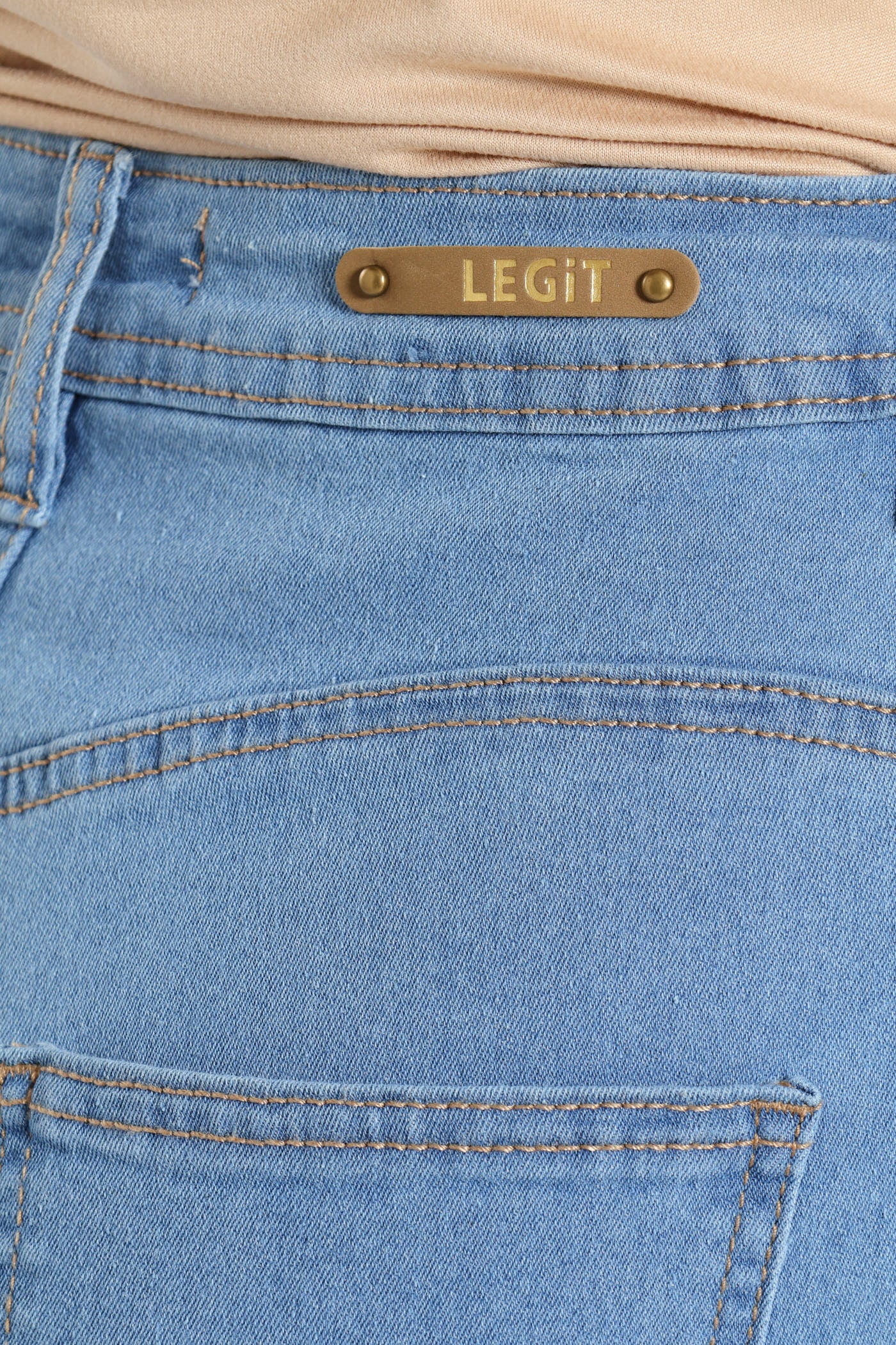 Regular Rise Push-Up Skinny Jean - Light Wash - Image 3