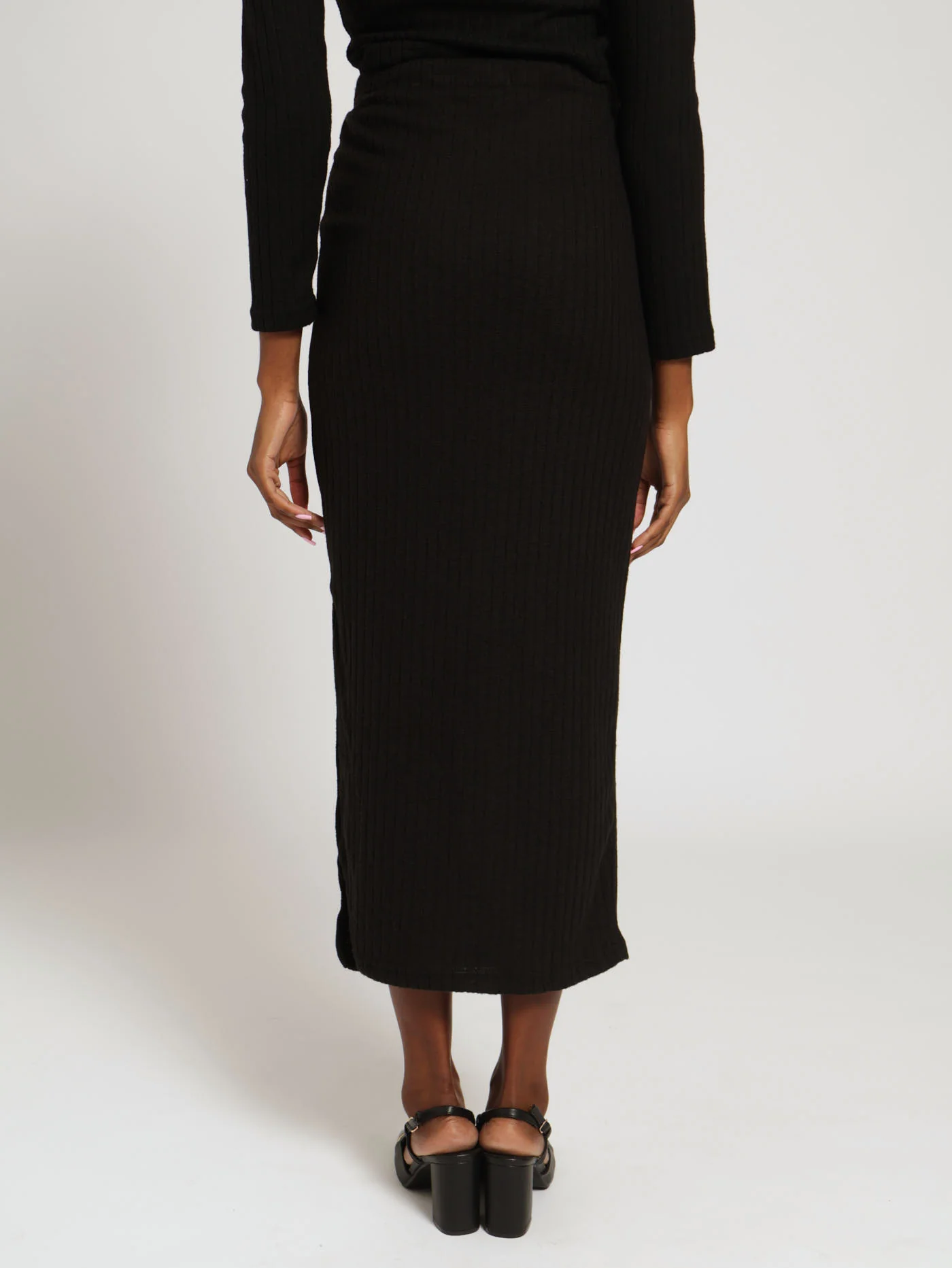 Ribb Midi Skirt - Black - Image 4