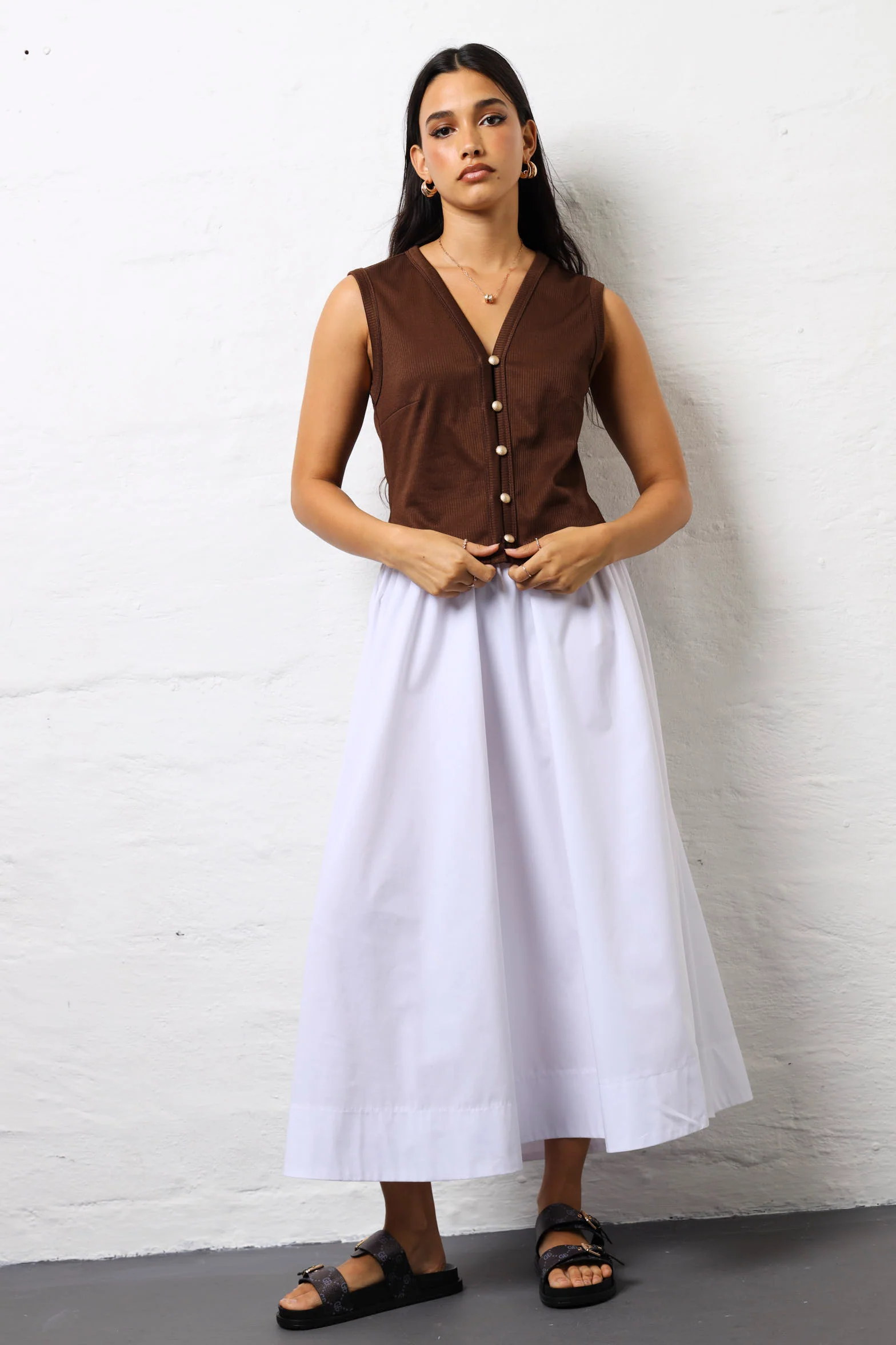 Ribbed Button Through Vest - Chocolate