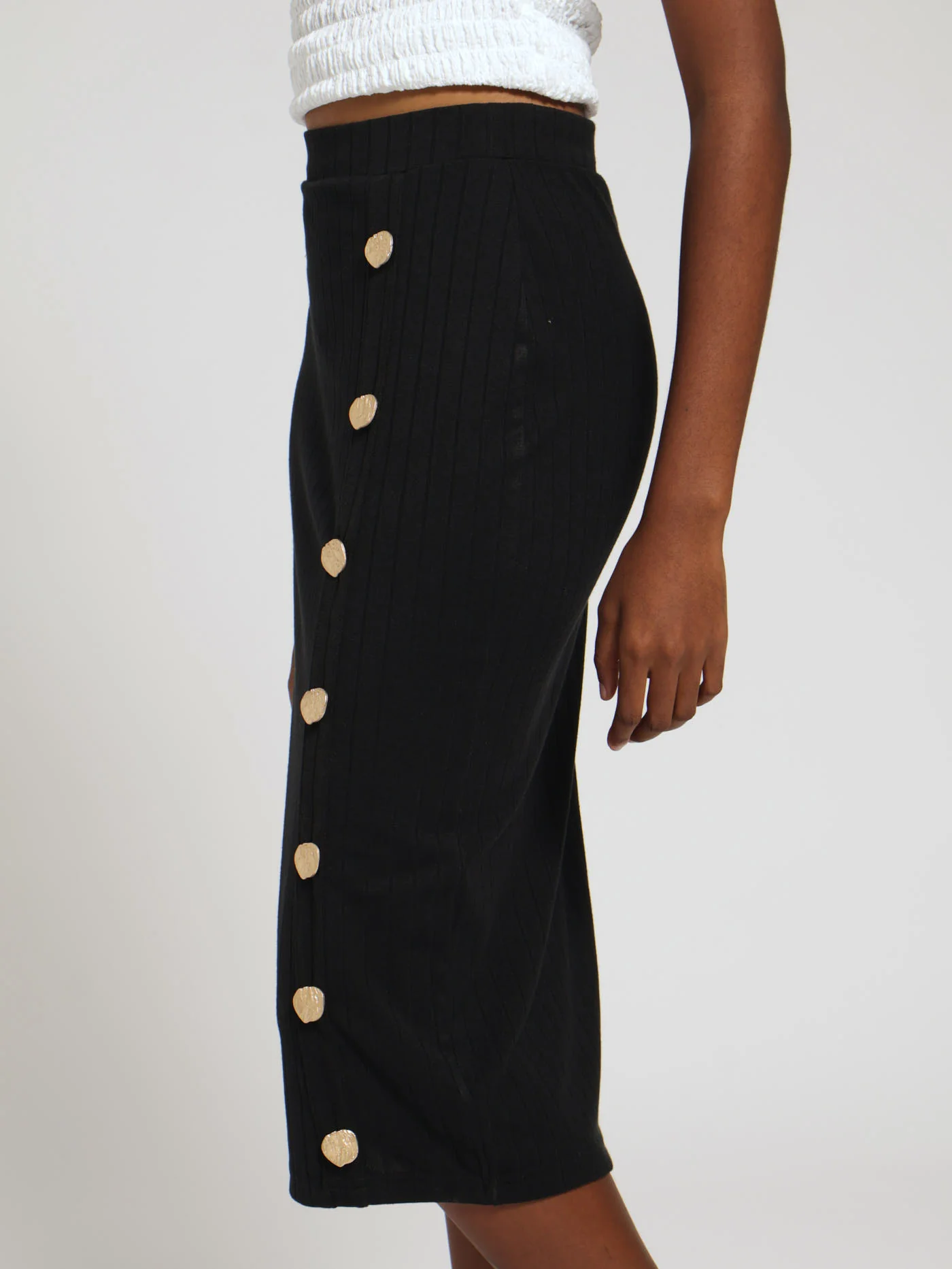 Ribbed Knit Skirt With Gold Buttons - Black - Image 2