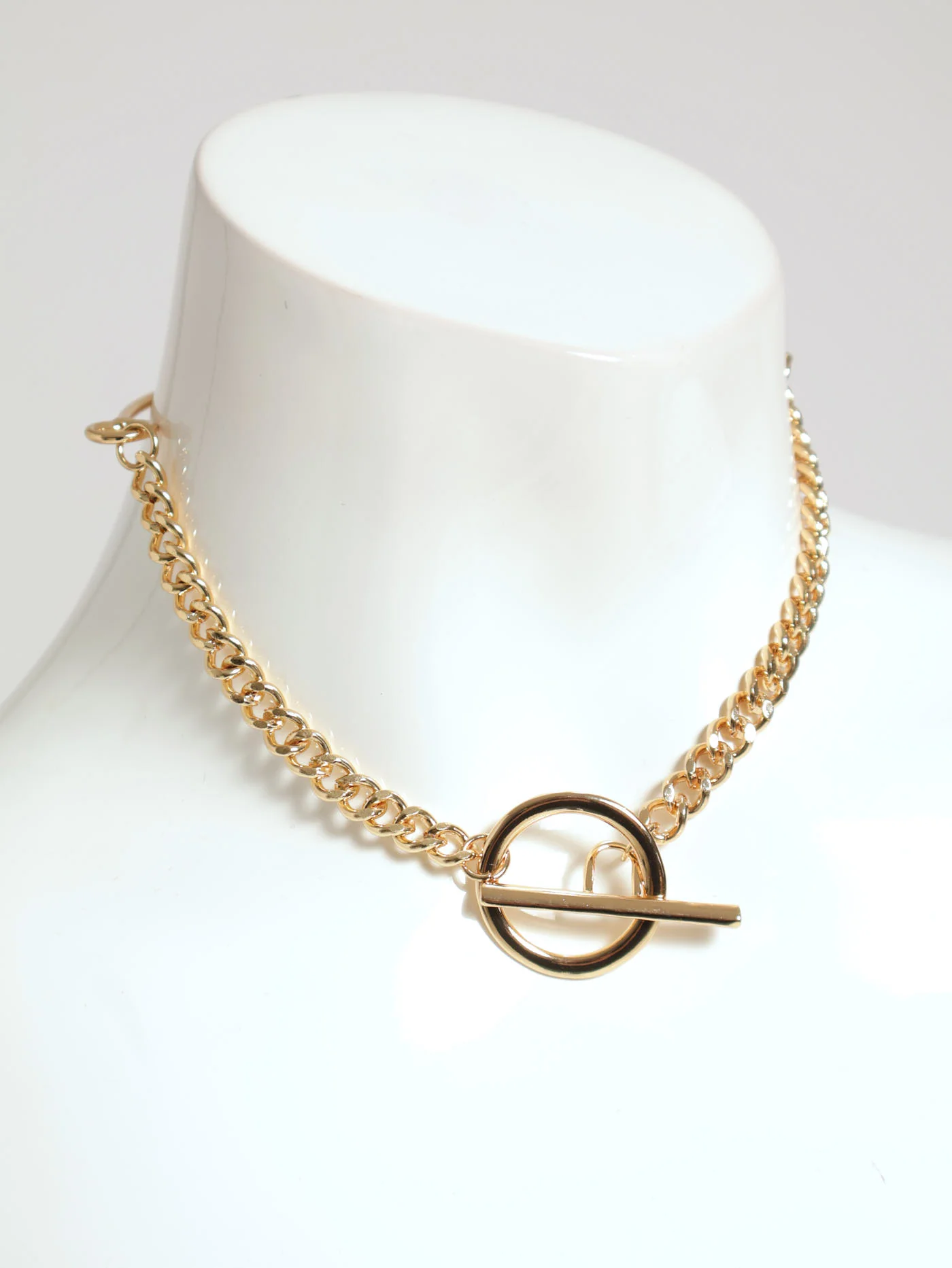 Ridged Chain Clasp Choker - Gold