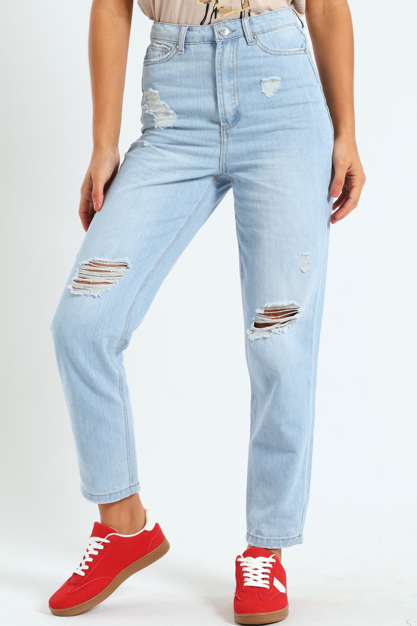 Rip Knee Abraised Mom Jean - Light Wash