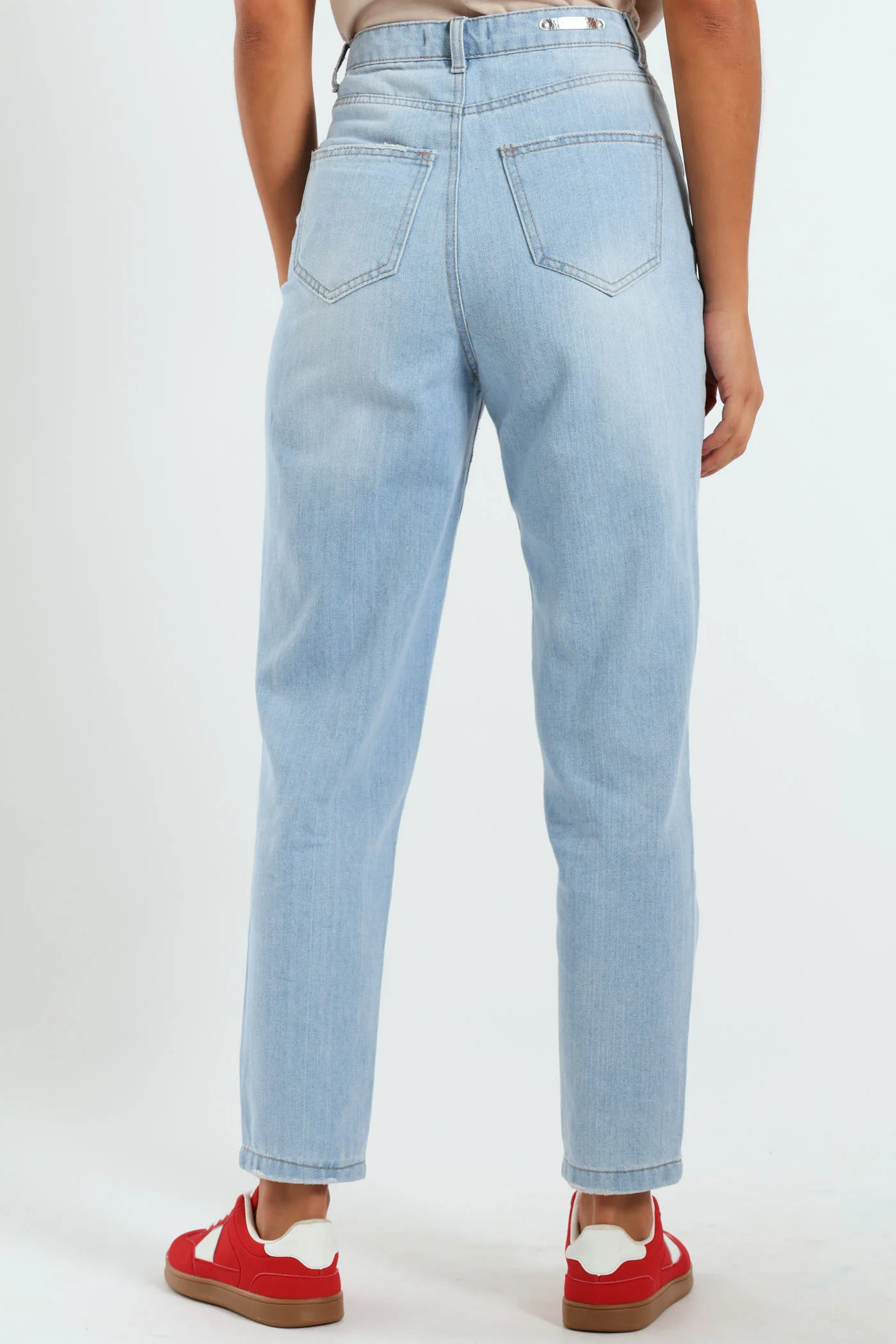 Rip Knee Abraised Mom Jean - Light Wash - Image 5