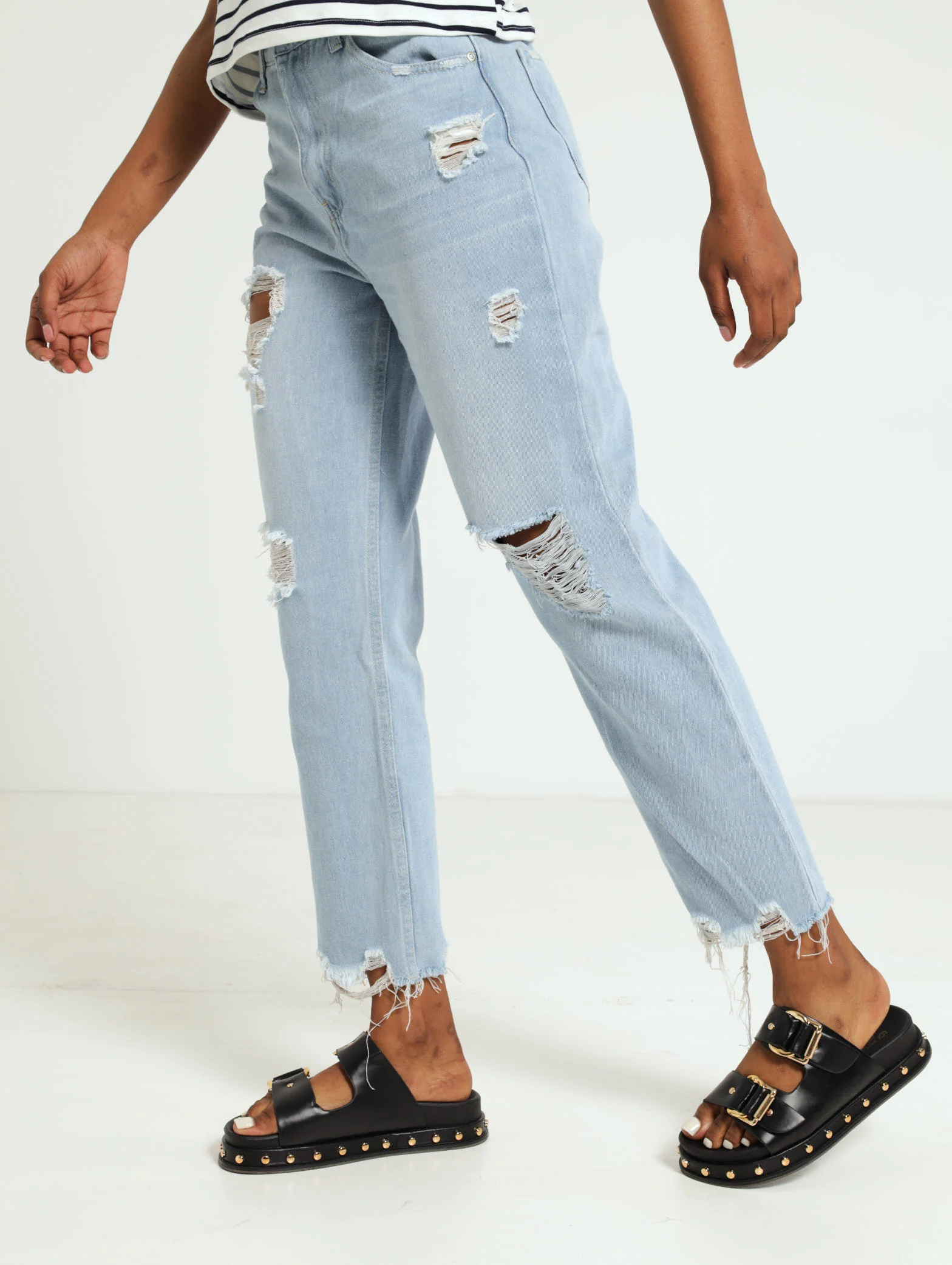 Ripped Hem Mom Jean - Image 2