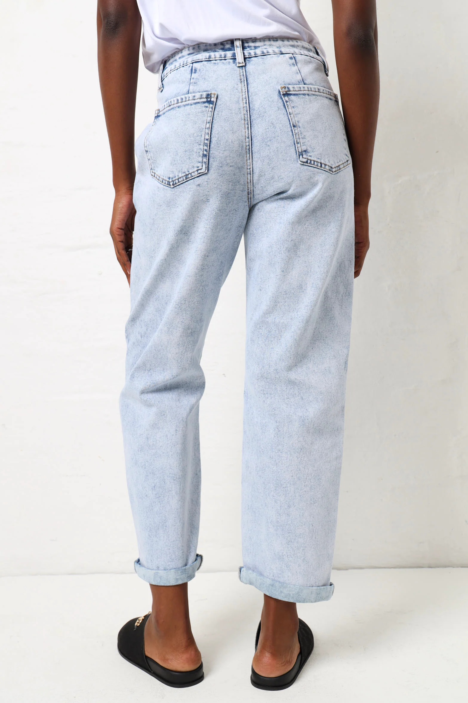 Rolled Hem Barrel Leg Jean - Stonewash - Image 7