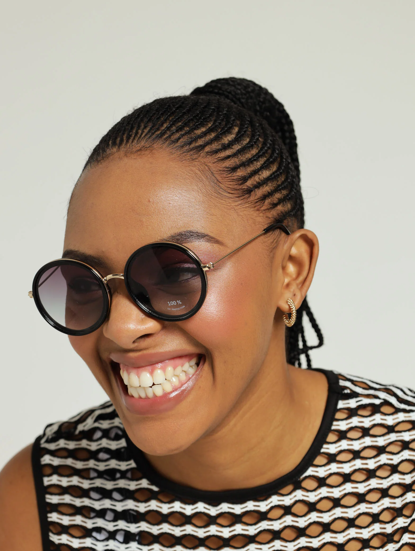 Round Frame Metal Temple Sunglasses - Black - Image 2
