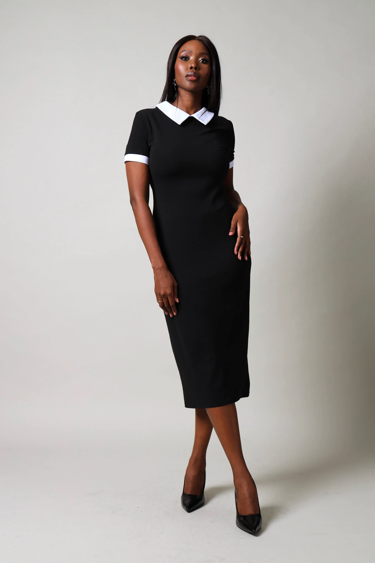 Short Sleeve Contrast Collard Dress - Black
