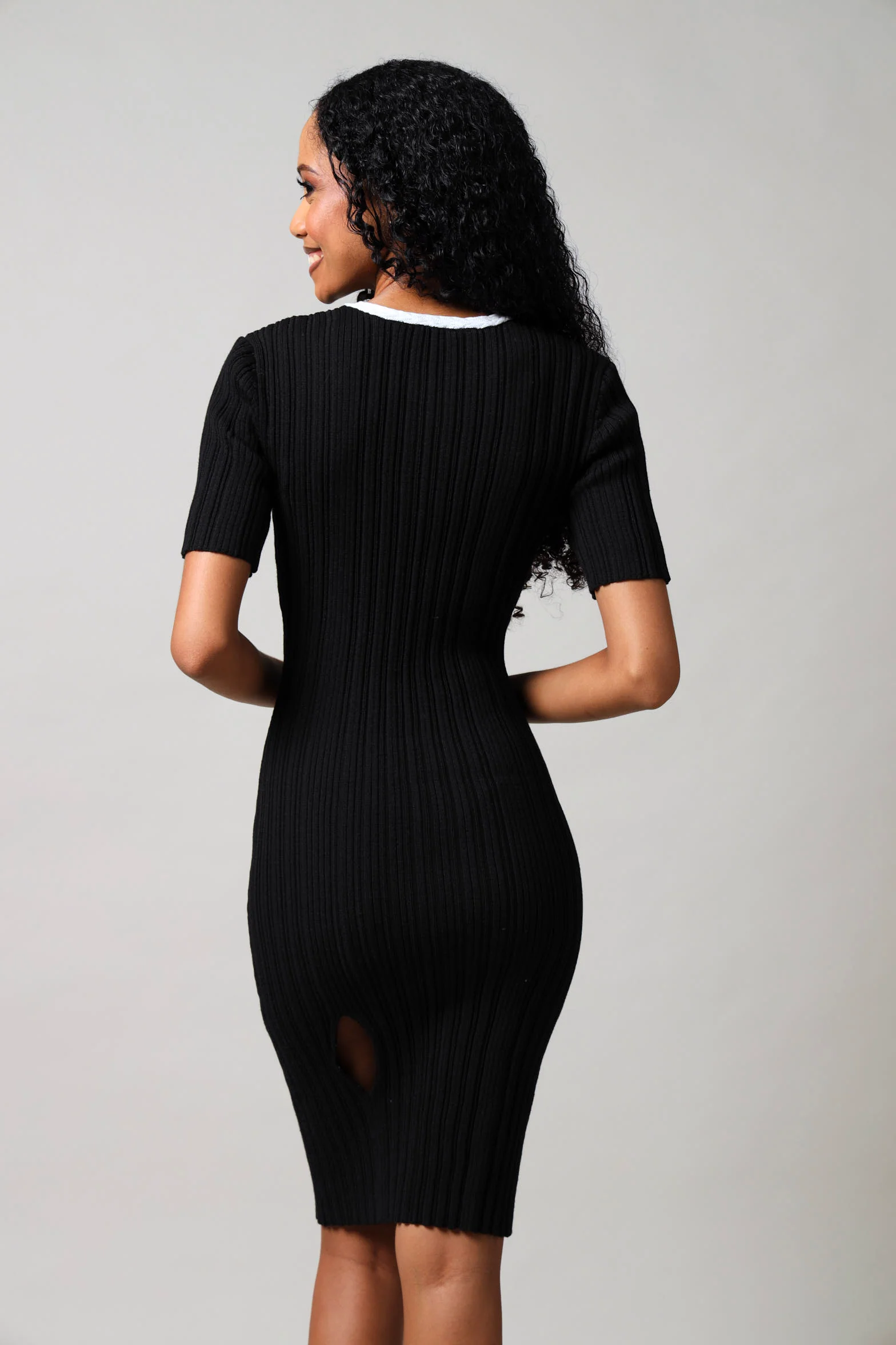 Short Sleeve Contrast Knitwear Dress - Black/White - Image 4