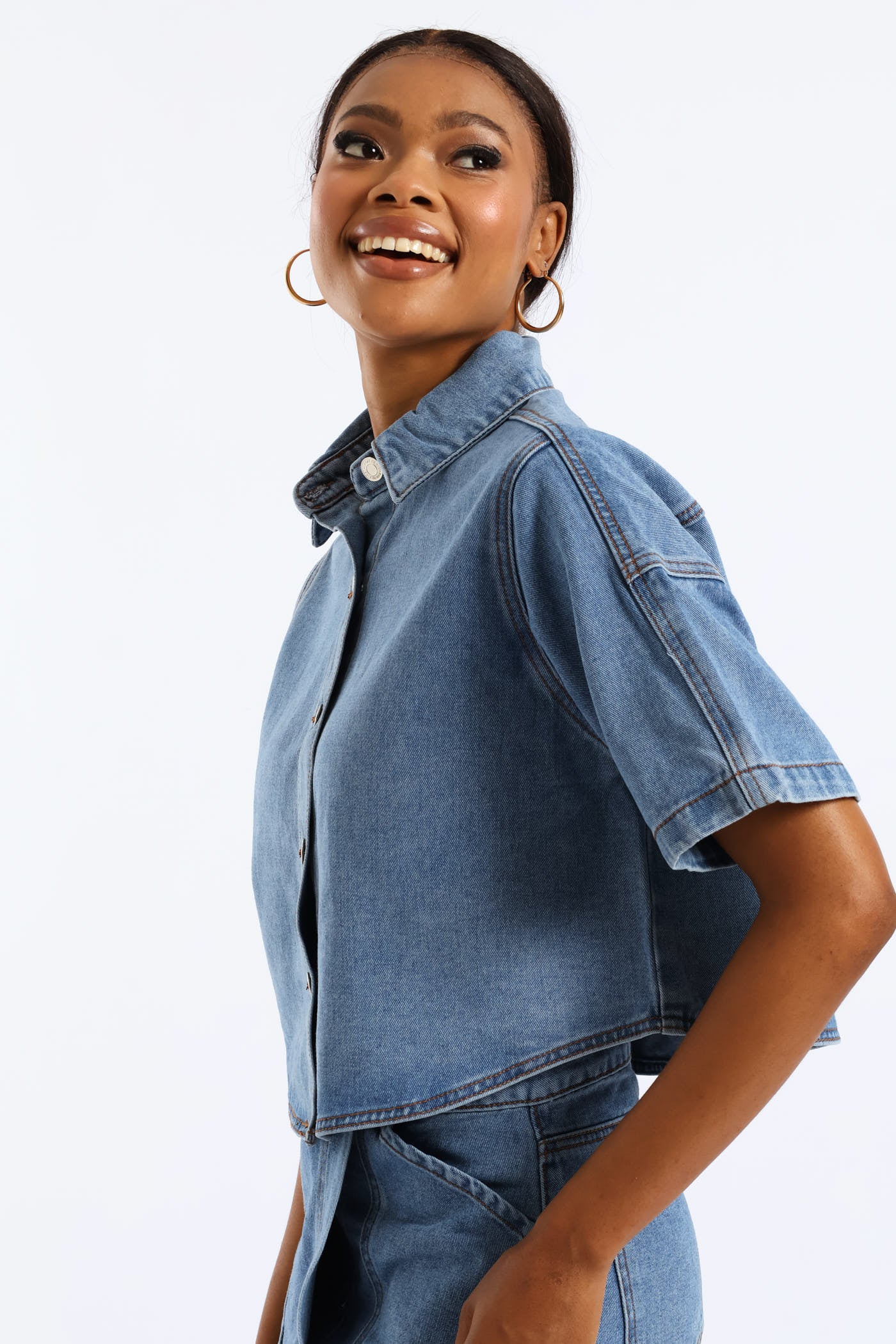 Short Sleeve Denim Shirt - Medium Wash - Image 3