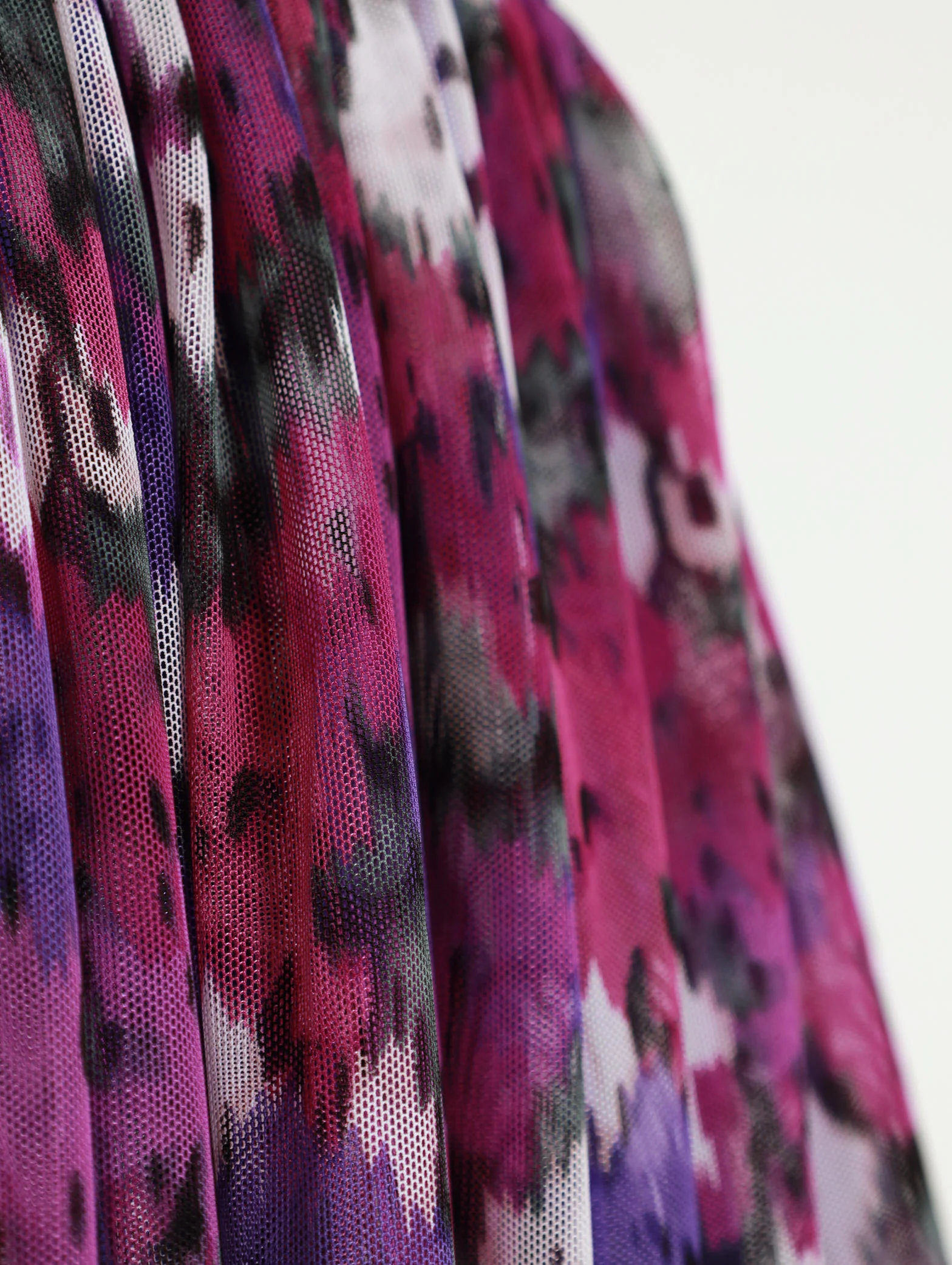 Short Sleeve Floral Waisted Prom Dress - Image 3