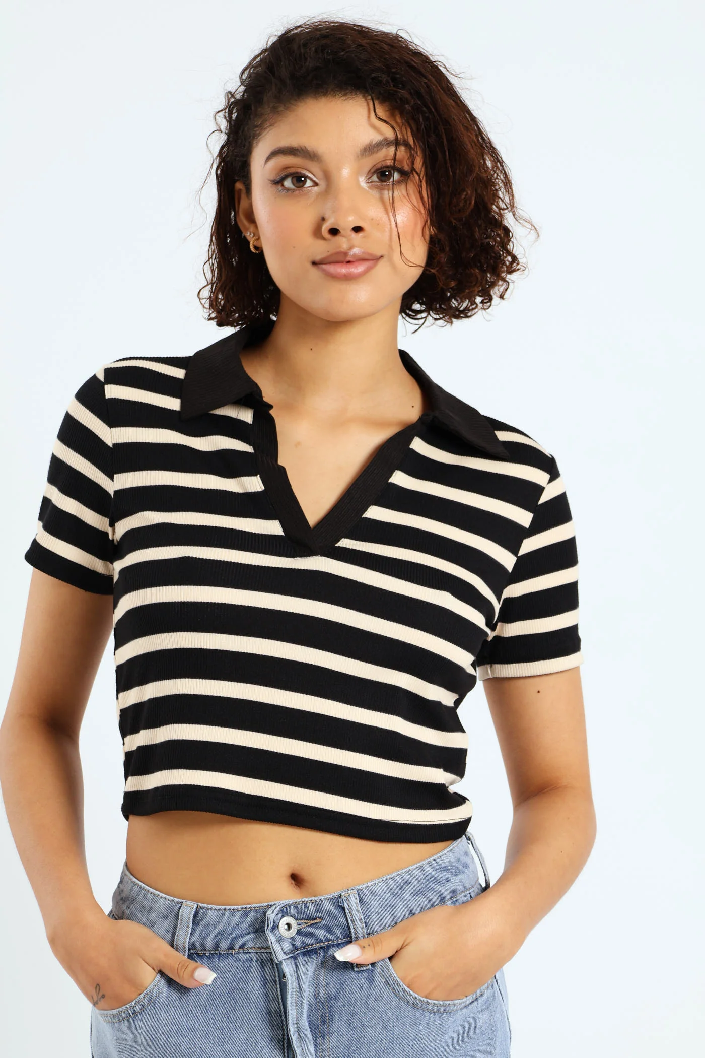 Short Sleeve Stripe Golfer Tee With Black Placket - Black/Cream
