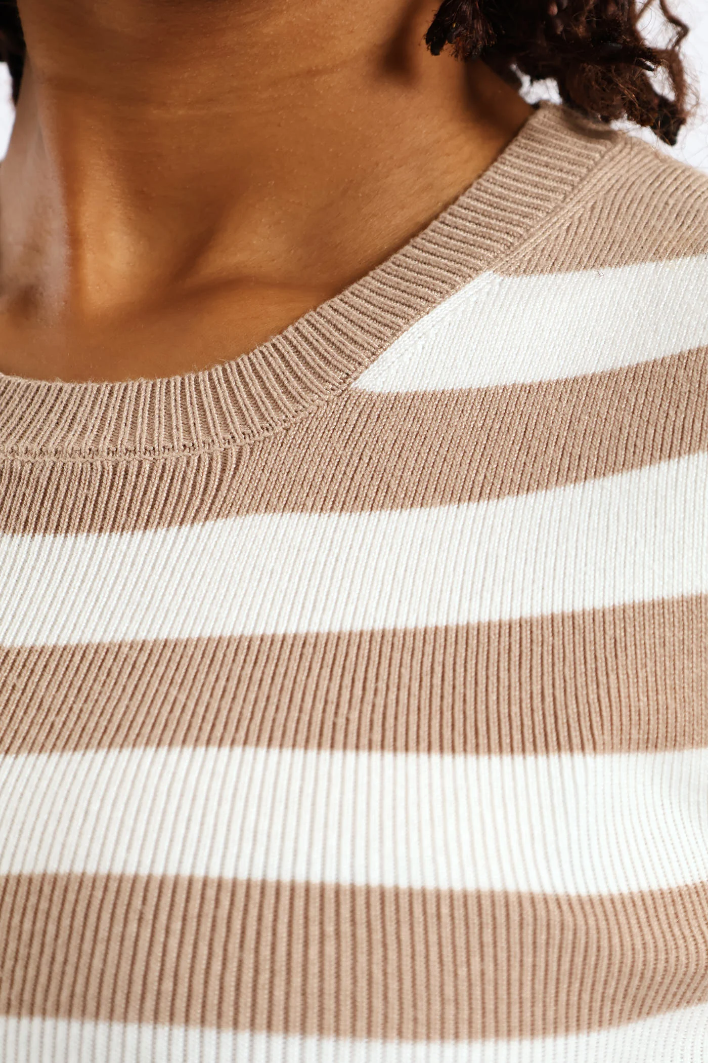 Short Sleeve Stripe Knitwear Top - Beige/White - Image 4