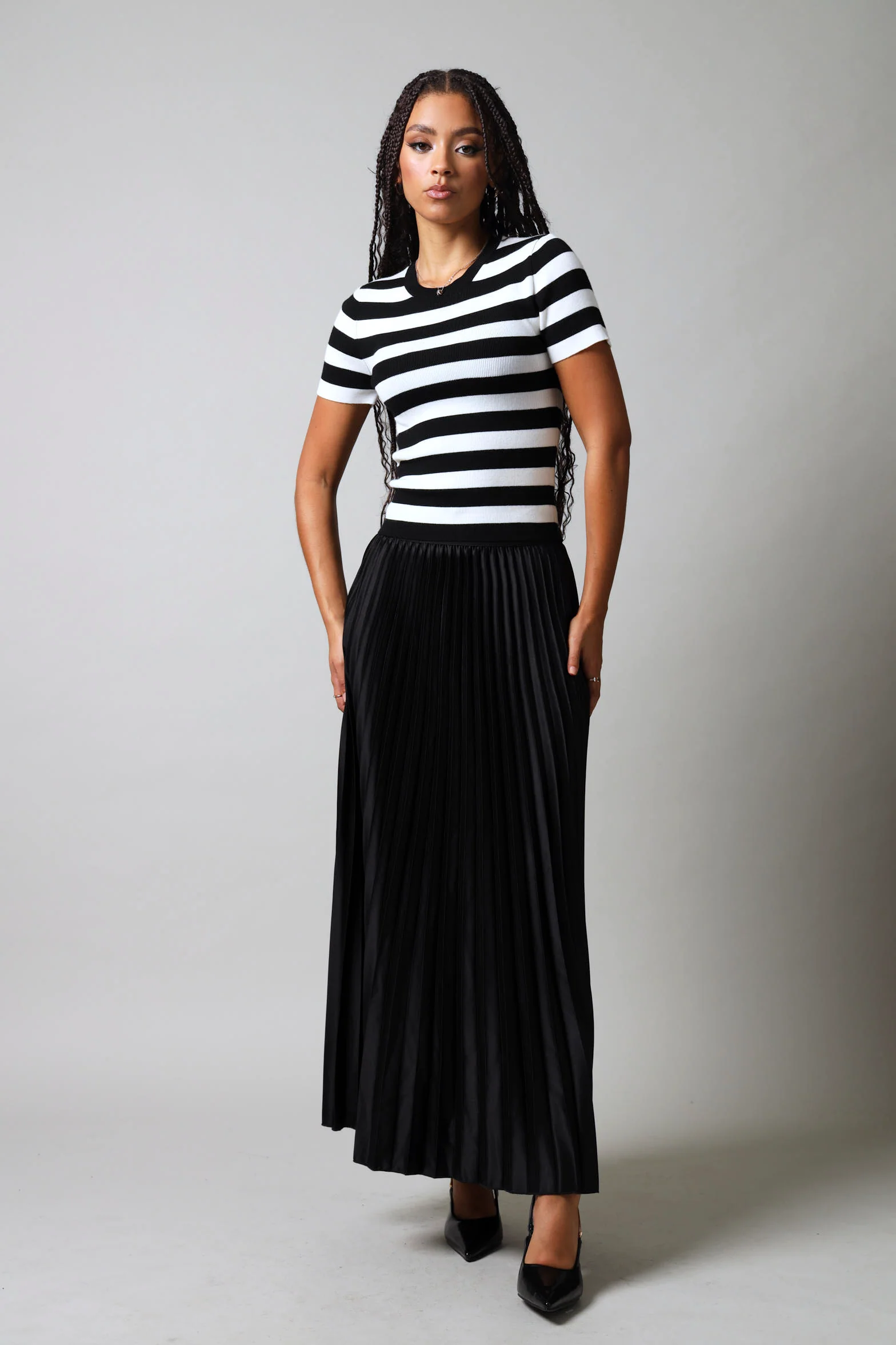 Short Sleeve Stripe Knitwear Top - Black/White - Image 4