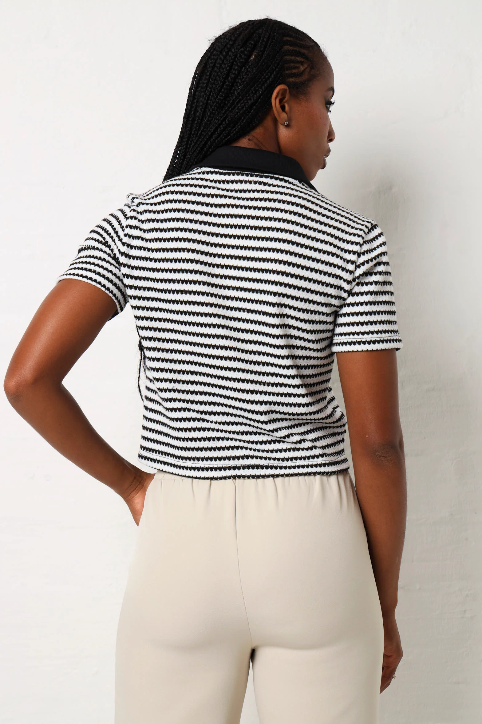 Short Sleeve Textured Knit Stripe Golfer - Black/Cream - Image 2