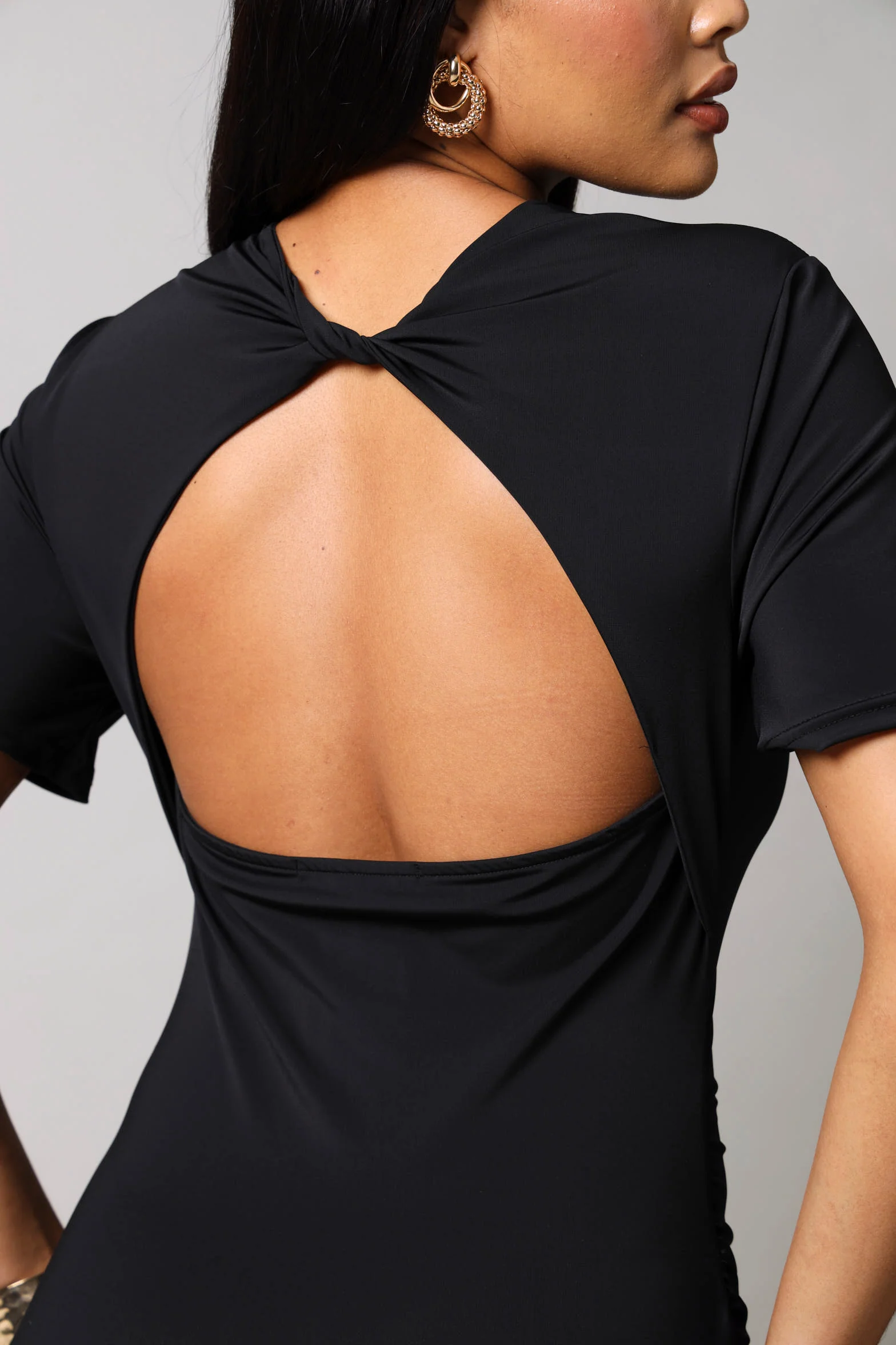 Short Sleeve Twist Back Bodycon Dress - Black - Image 5
