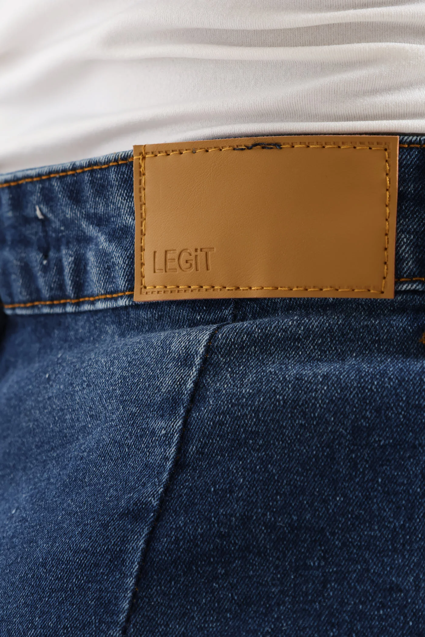 Side Cargo Pocket Wide Leg Jean - Dark Wash - Image 5