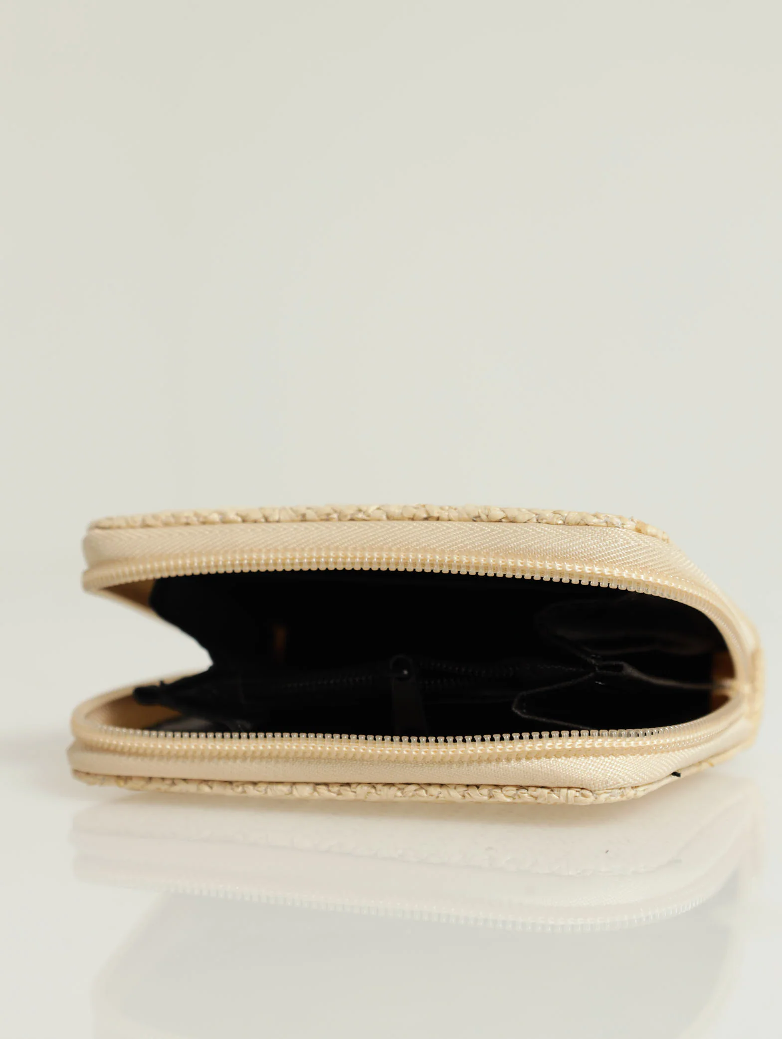 Single Straw Purse - Image 3