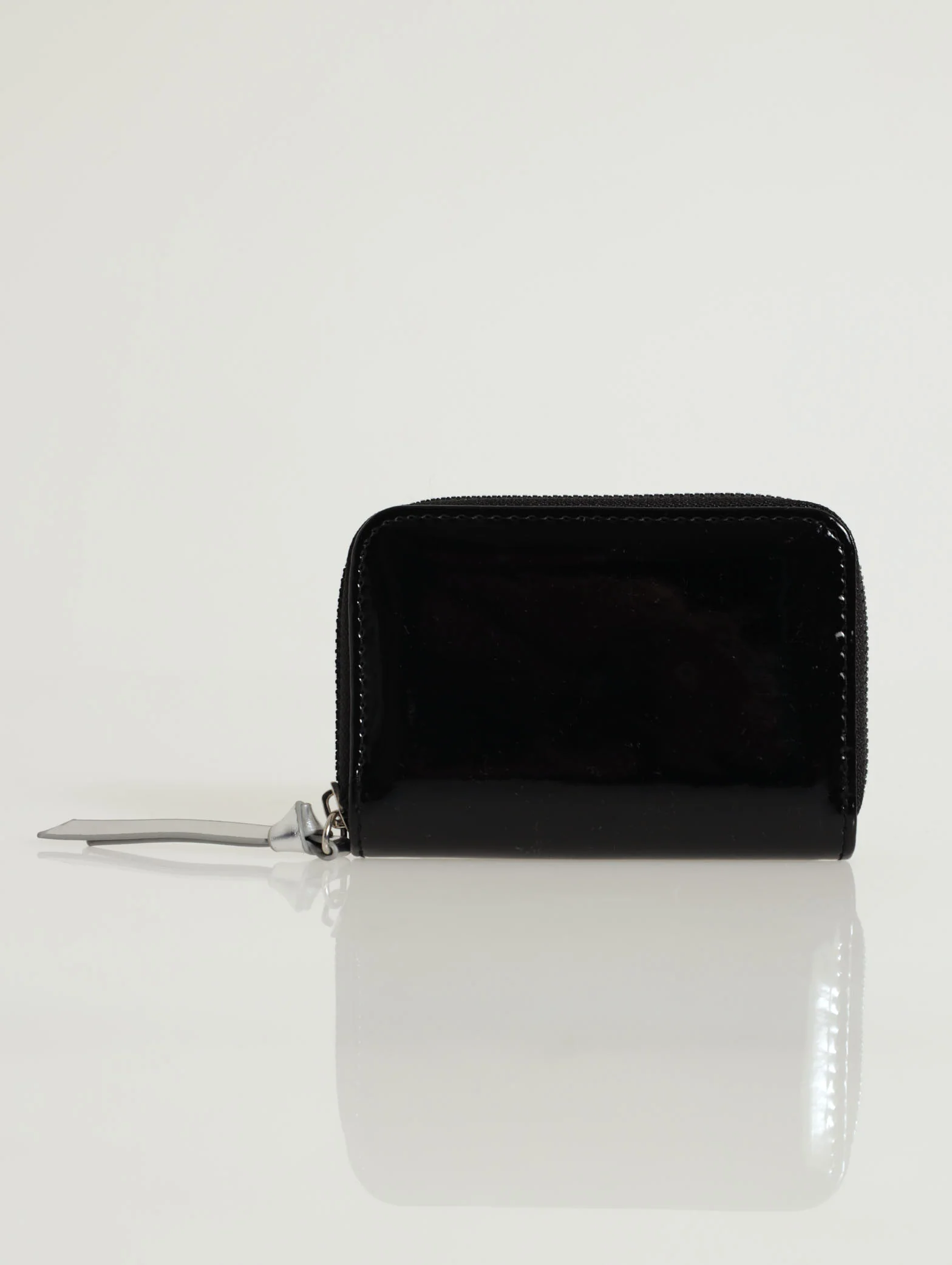 Single Zip Wallet With Puller