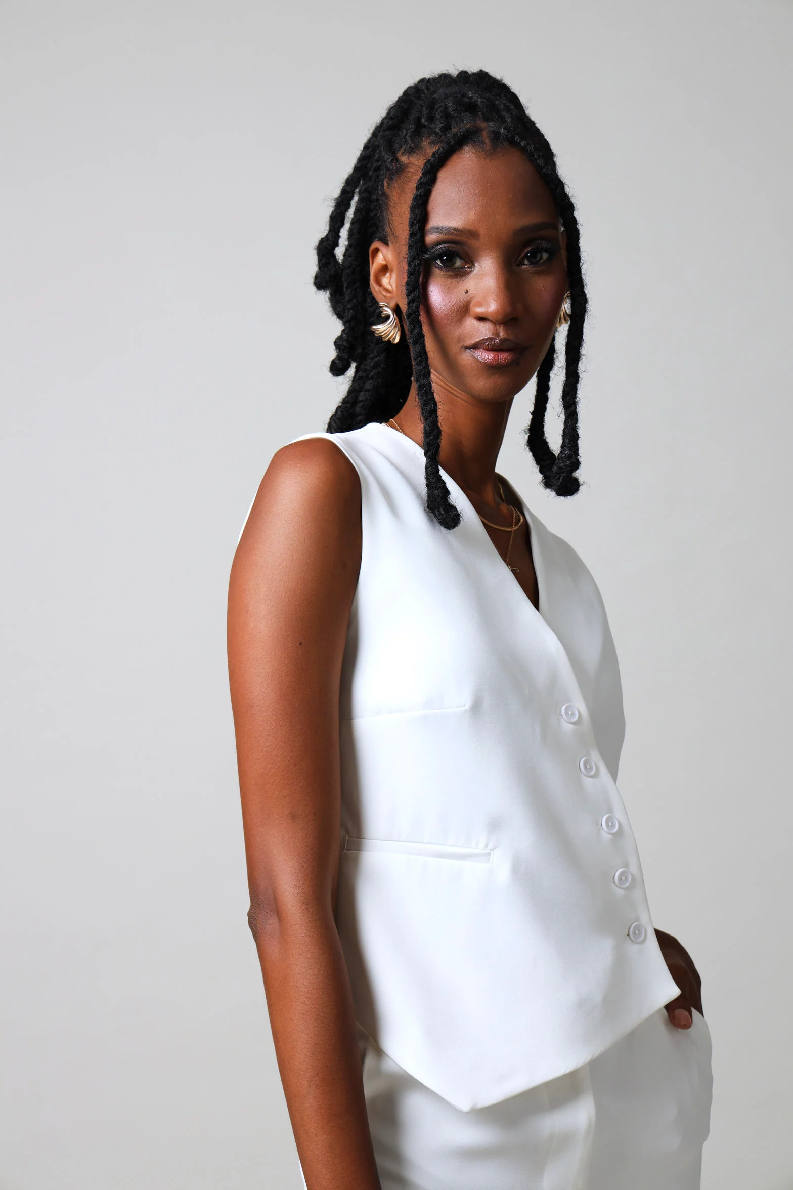 Sleeveless Asymmetrical Waistcoat - White - Image 4