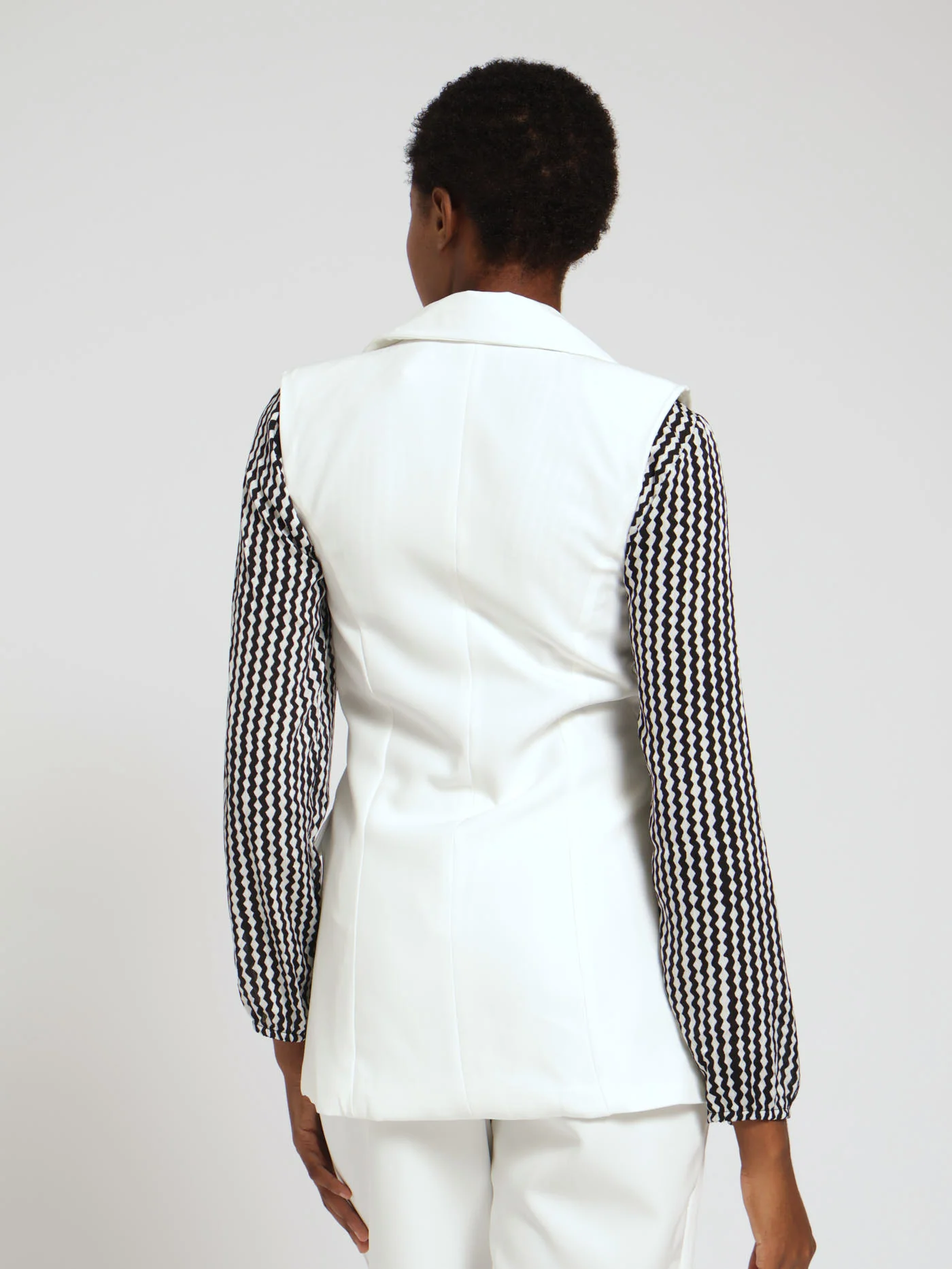 Sleeveless Button Detail Blazer - Cream - Image 3