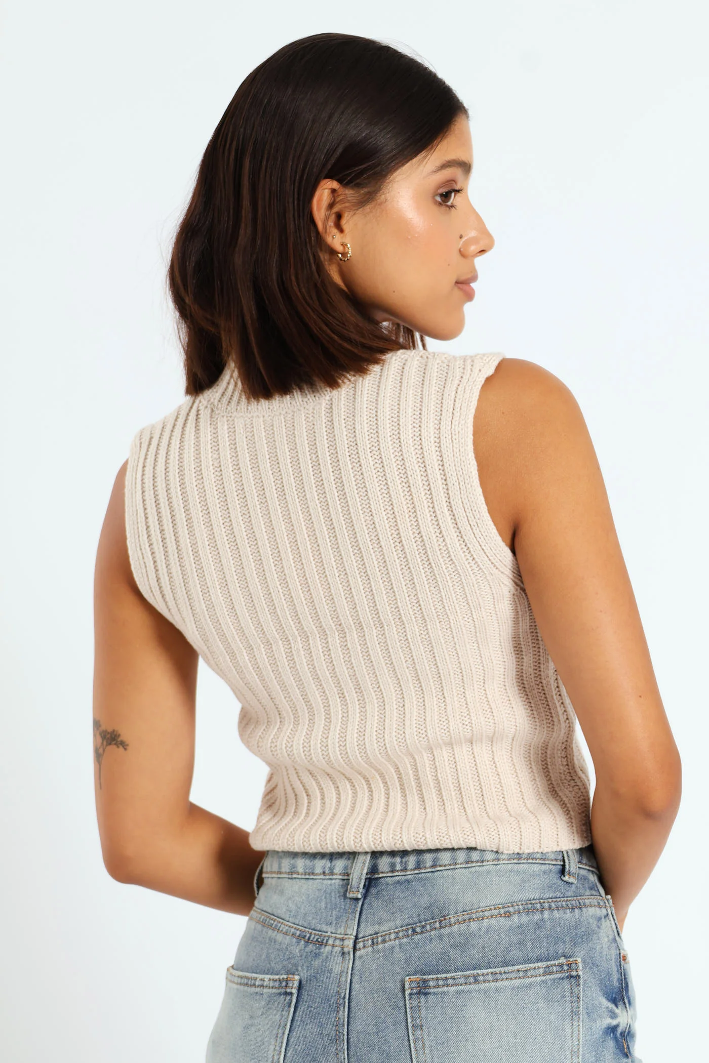 Sleeveless Chunky Turtle Neck - Cream - Image 3