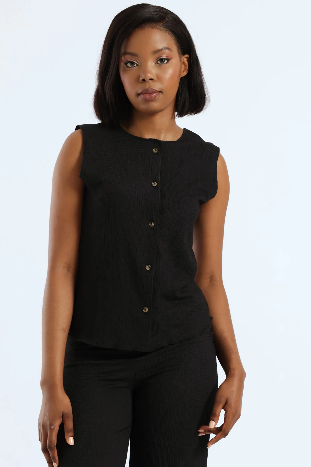 Sleeveless Crinkle Knit Button Through Top - Black - Image 2