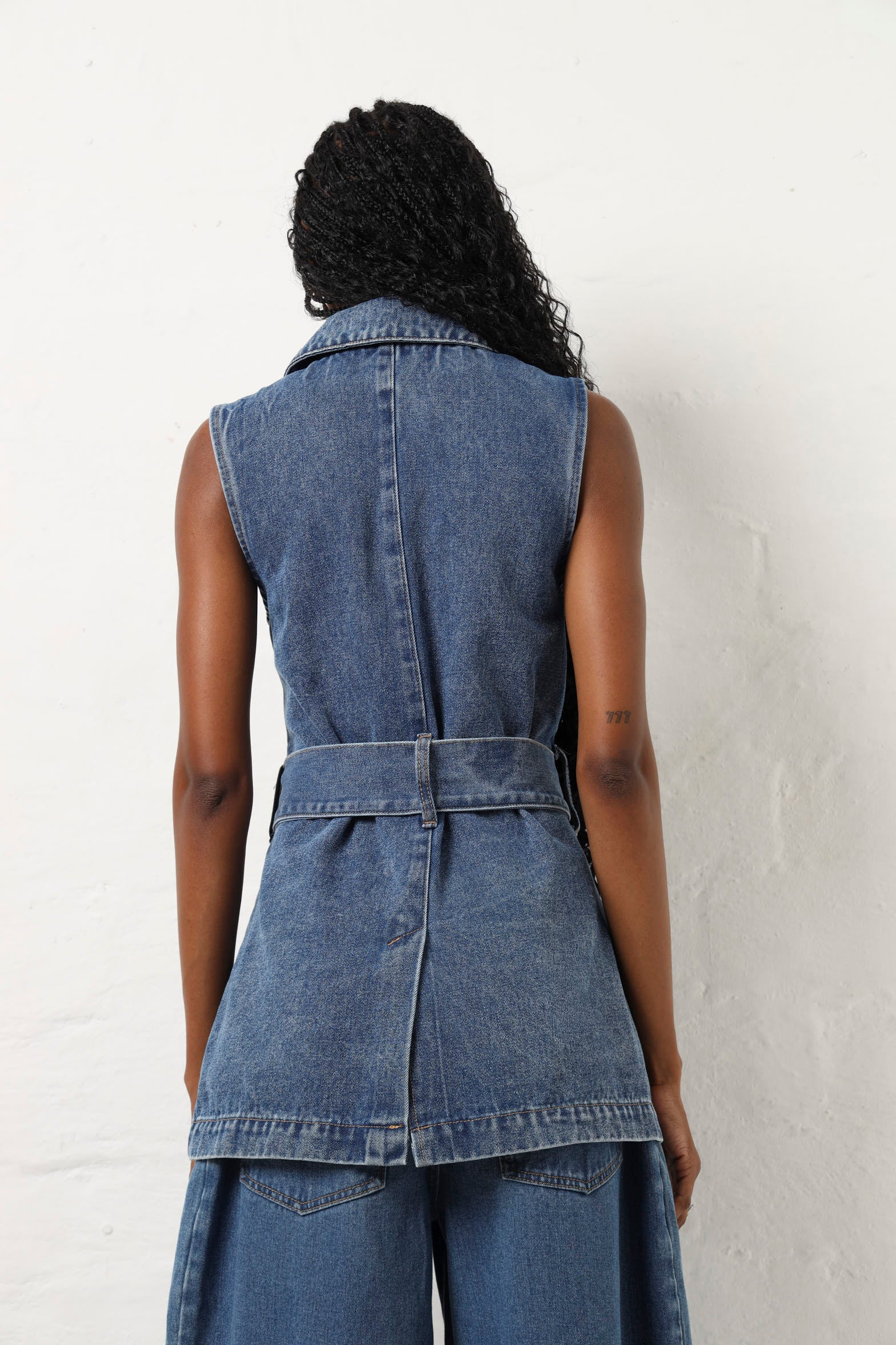 Sleeveless Denim Belted Gilet - Stonewash - Image 5