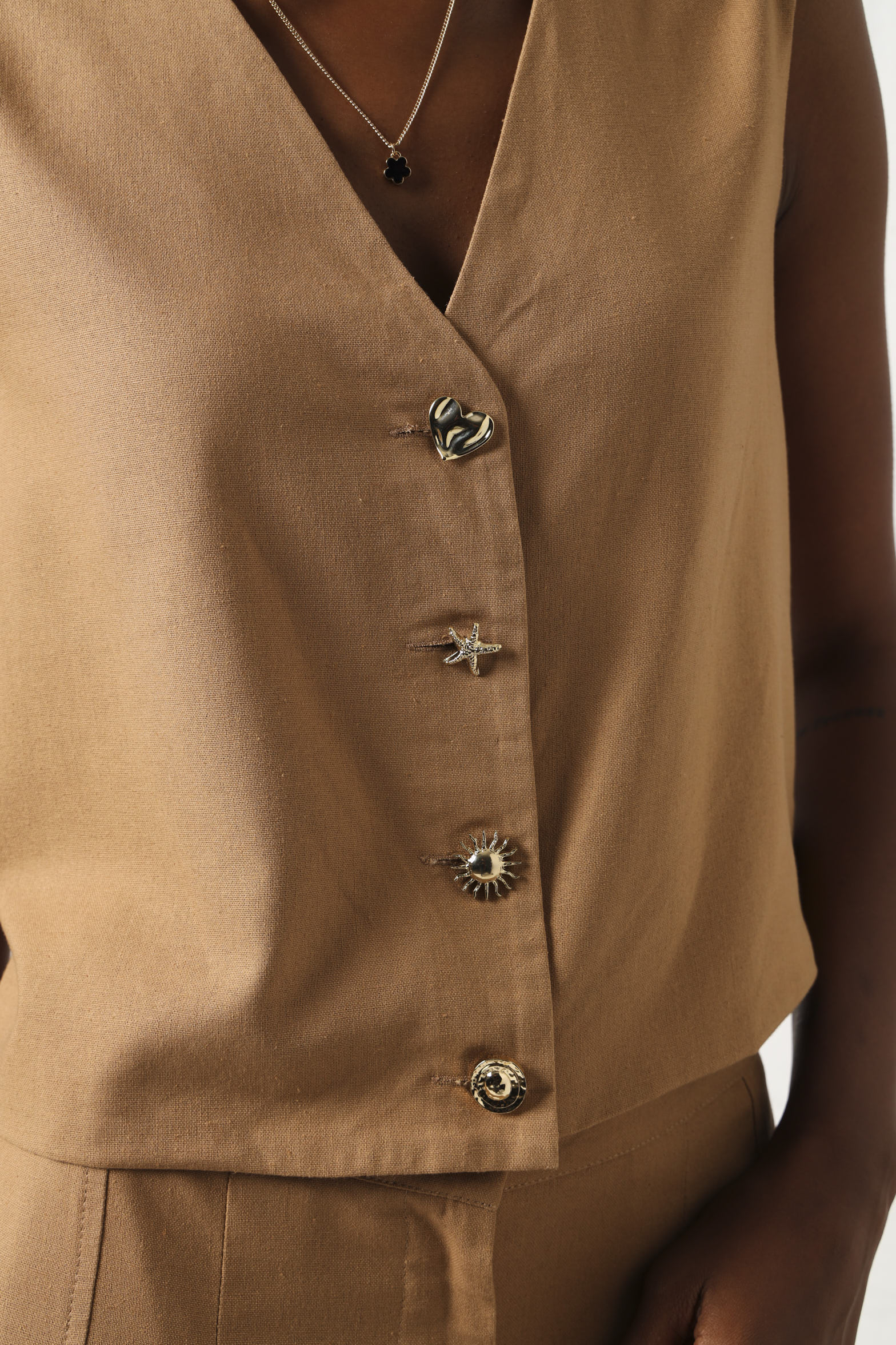 Sleeveless Fancy Button Linen Waistcoat - Caramel - Image 4