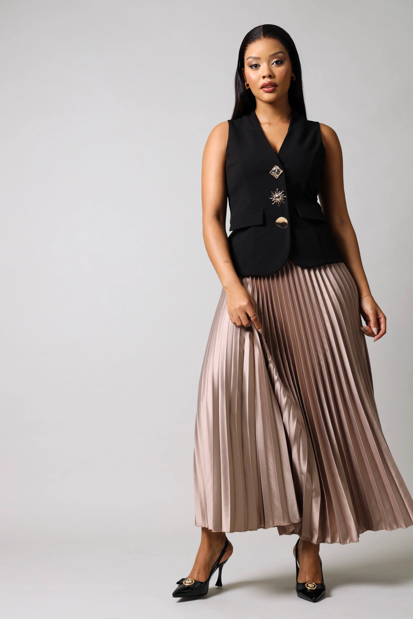 Sleeveless Fancy Buttons Waistcoat - Black