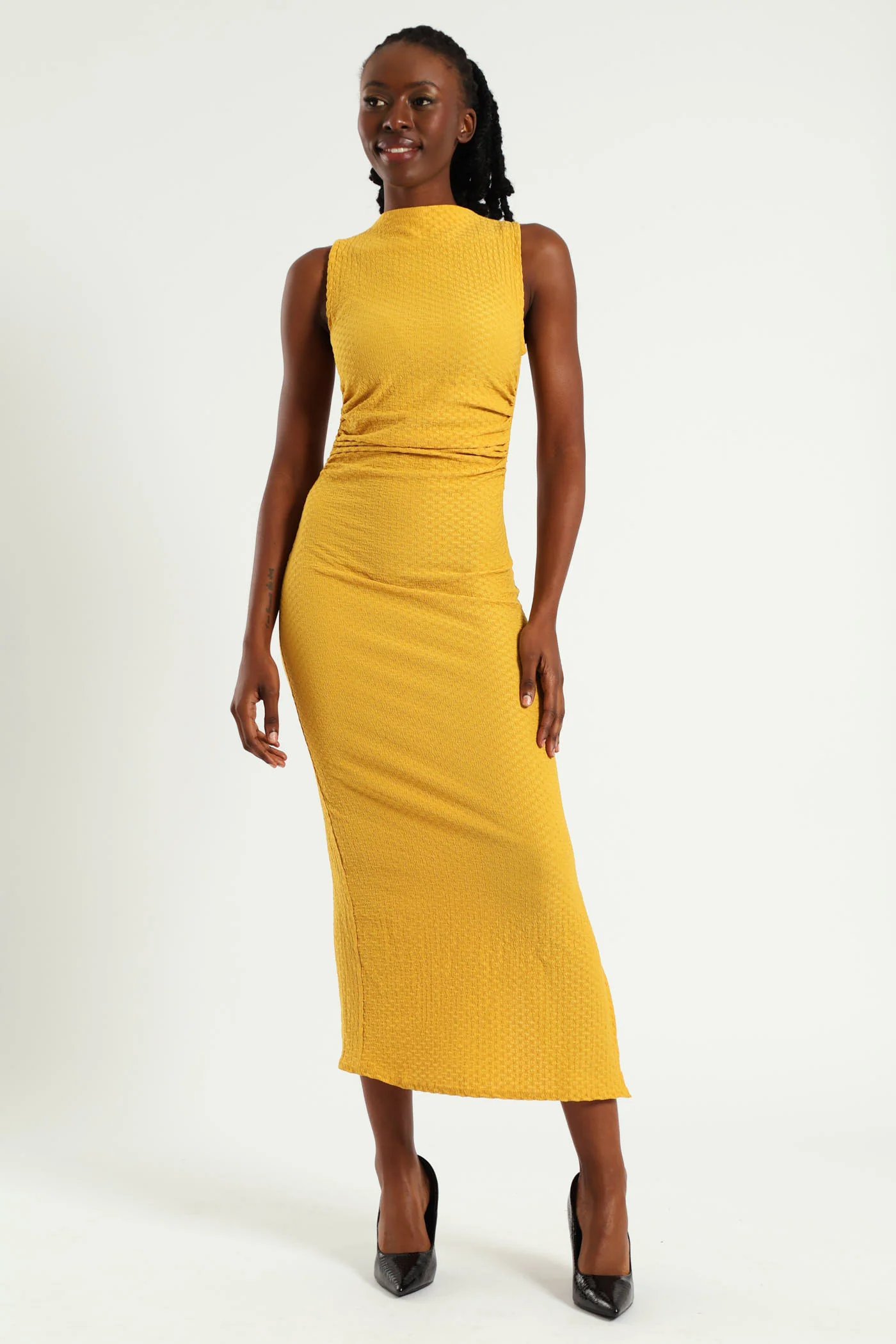 Sleeveless Ruched Bodycon Dress - Mustard - Image 4