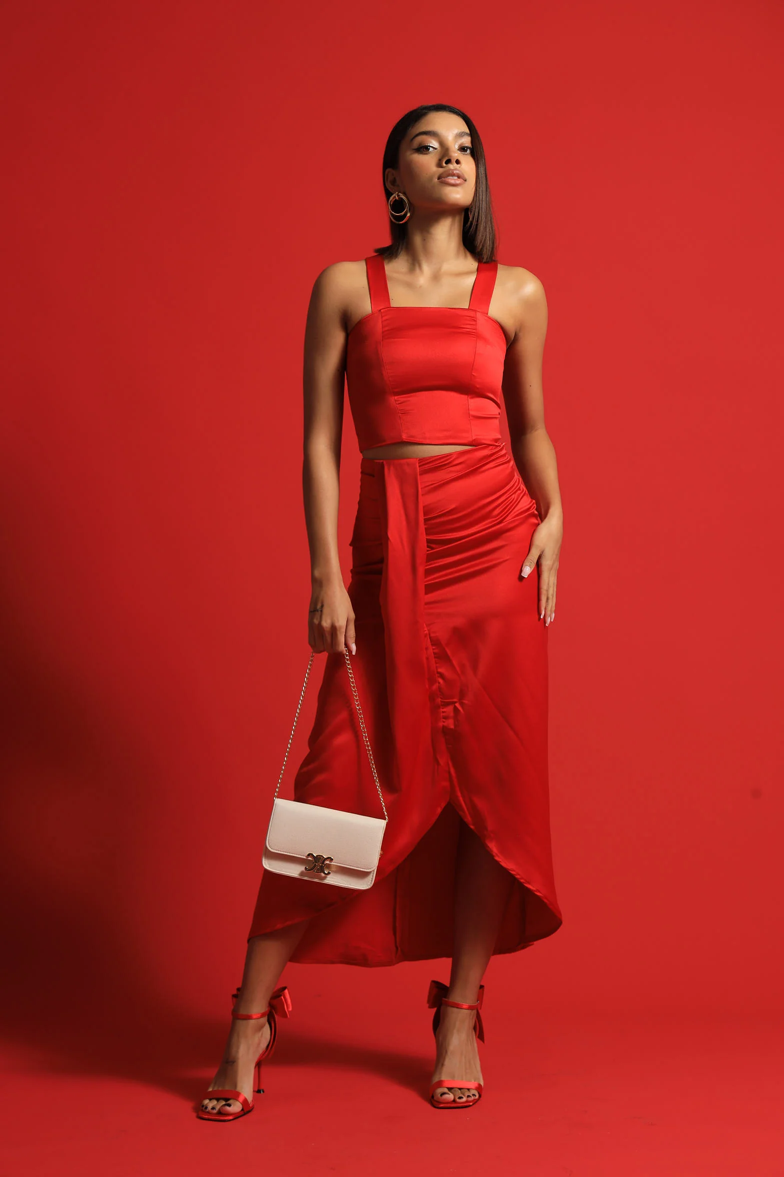 Sleeveless Satin Crop Top - Red