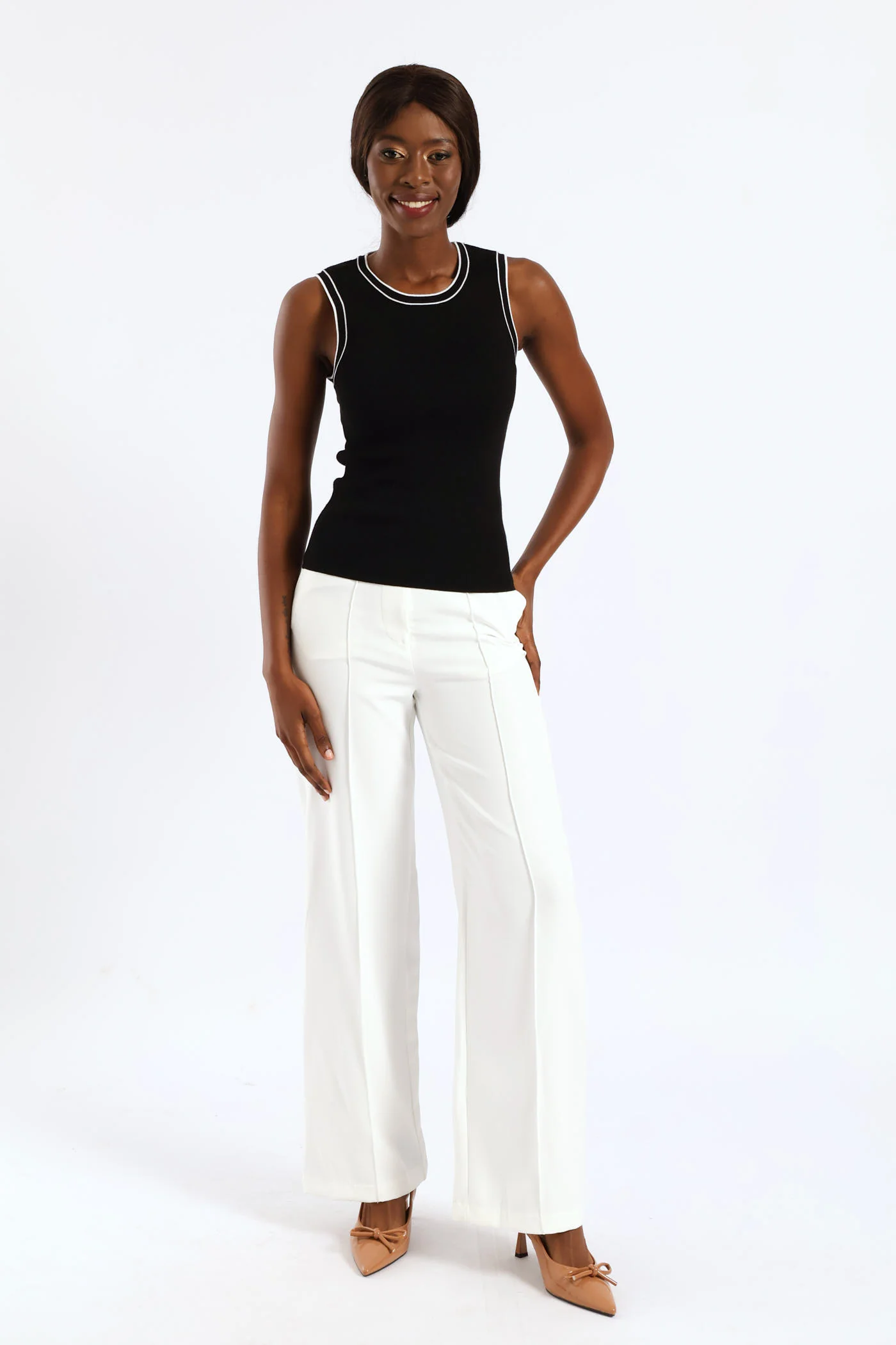 Sleeveless Tank Top - Black - Image 5