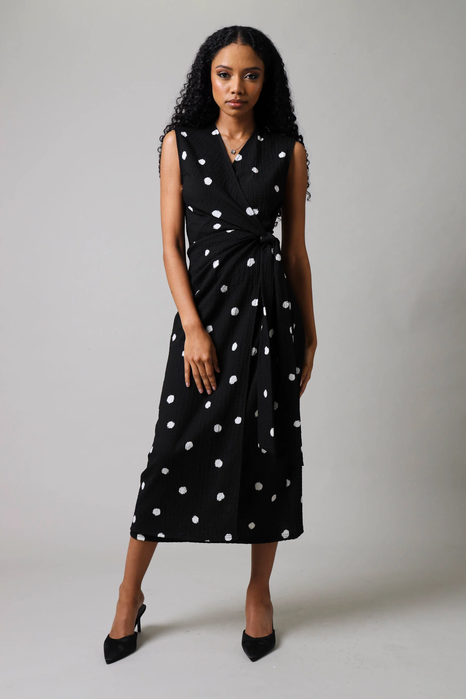 Sleeveless Textured Knit Wrap Dress - Black/White
