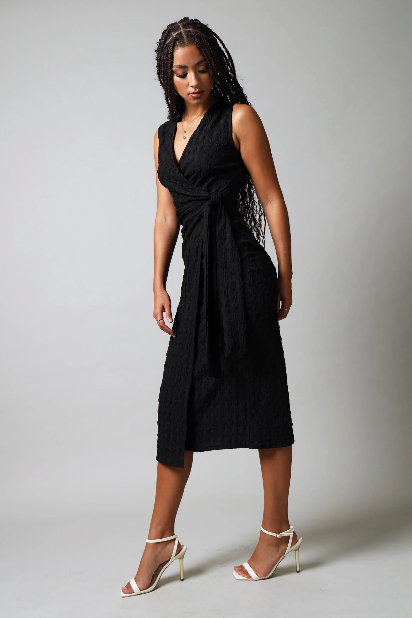 Sleeveless Textured Wrap Dress - Black - Image 5