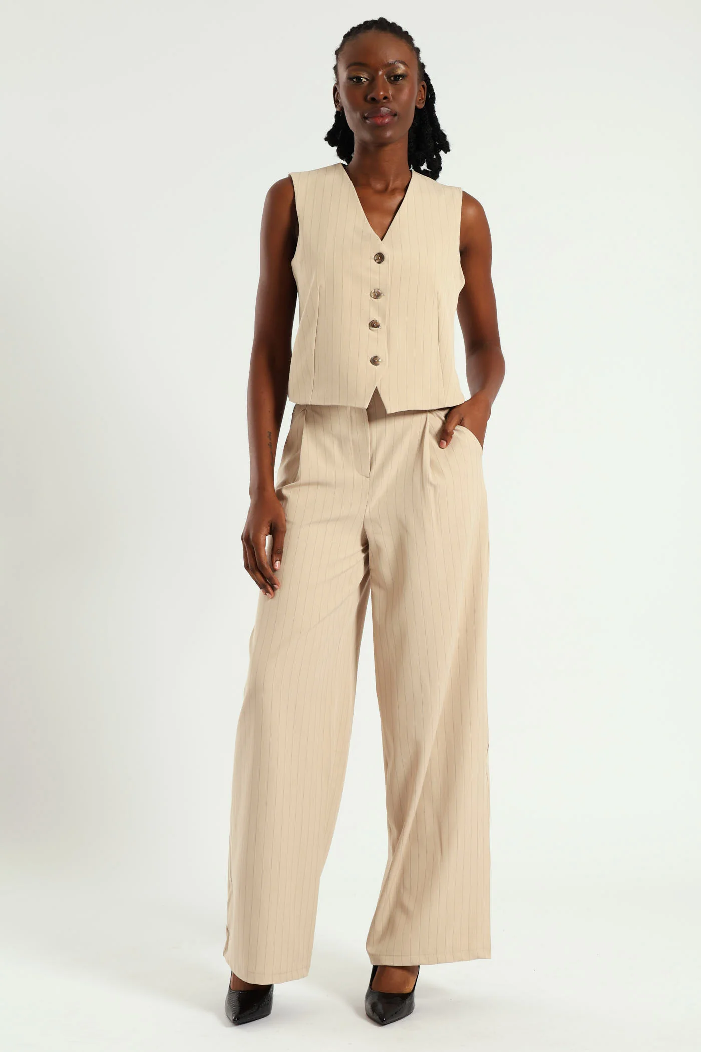 Sleeveless Waistcoat - Beige/Black - Image 2