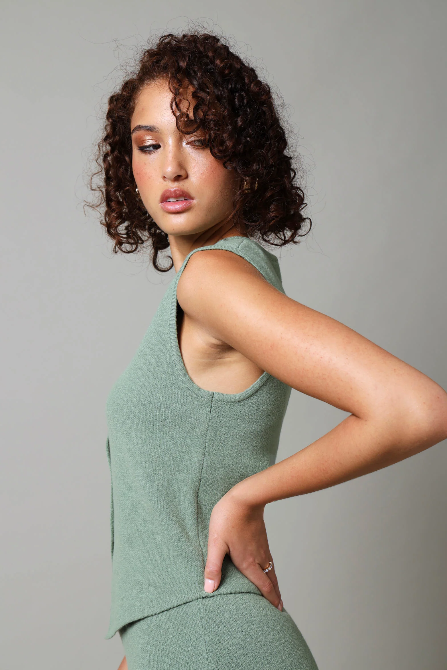 Sleevless Knitwear Waistcoat - Sage - Image 5