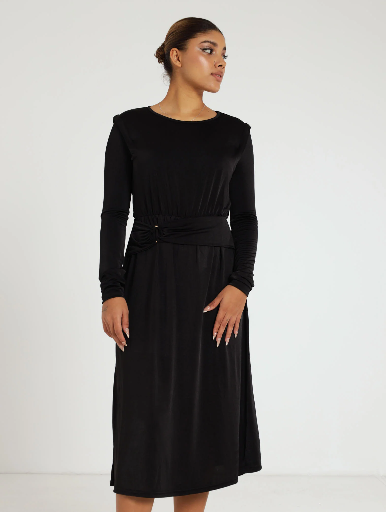 Slinky Full Dress - Image 2