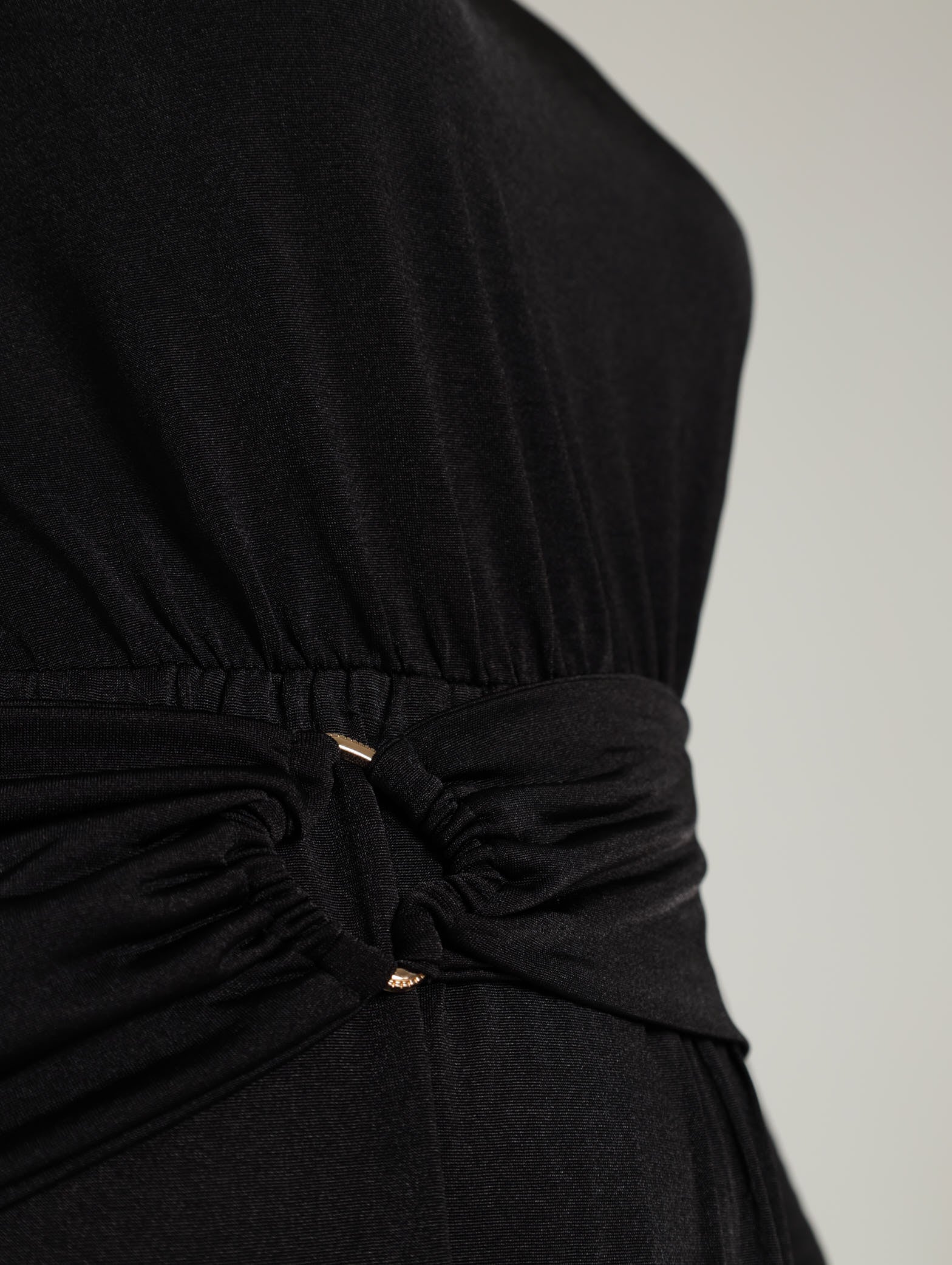 Slinky Full Dress - Image 5