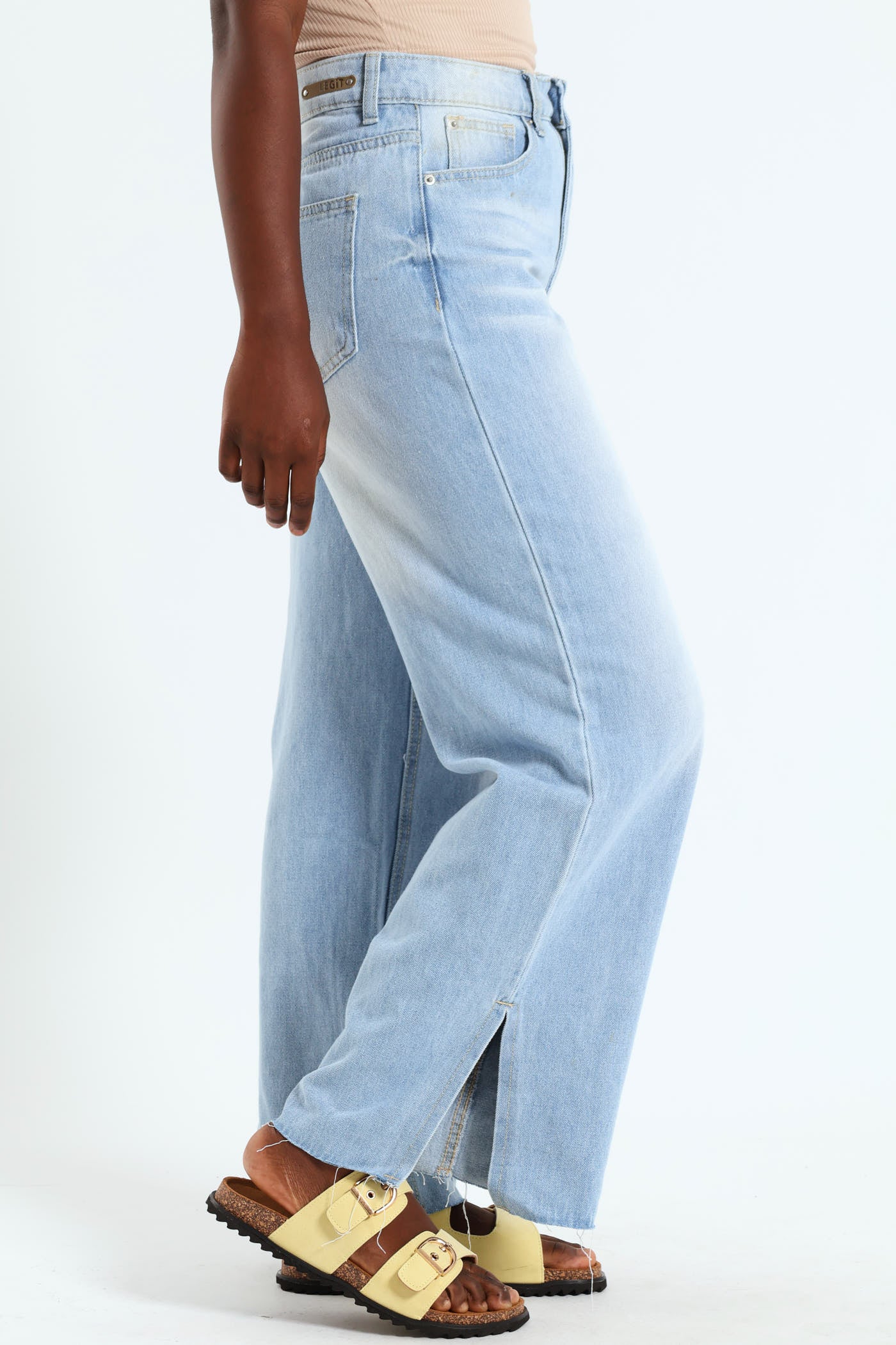 Slit Hem Crop Wide Leg Jean - Light Wash - Image 4