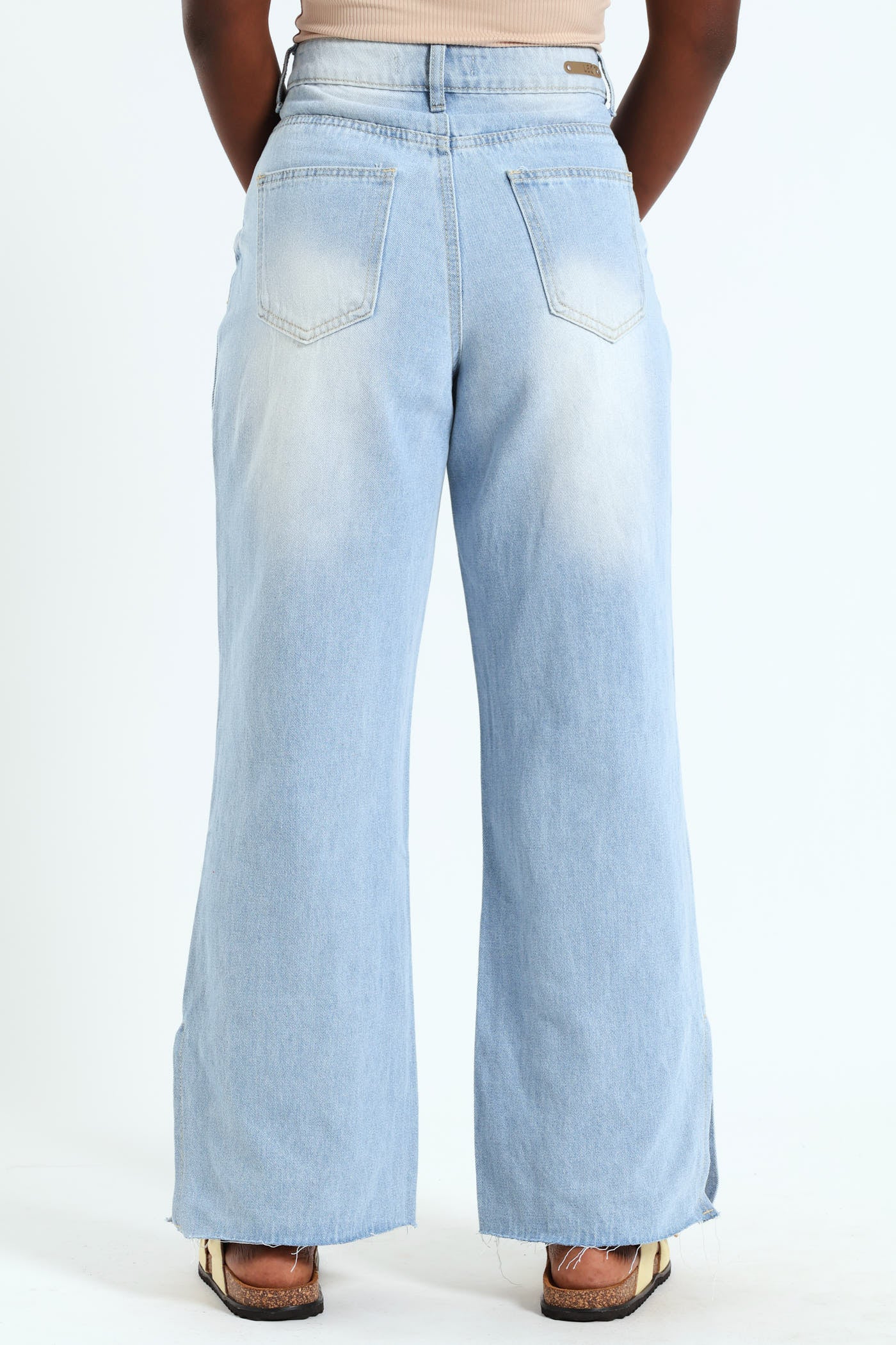 Slit Hem Crop Wide Leg Jean - Light Wash - Image 5