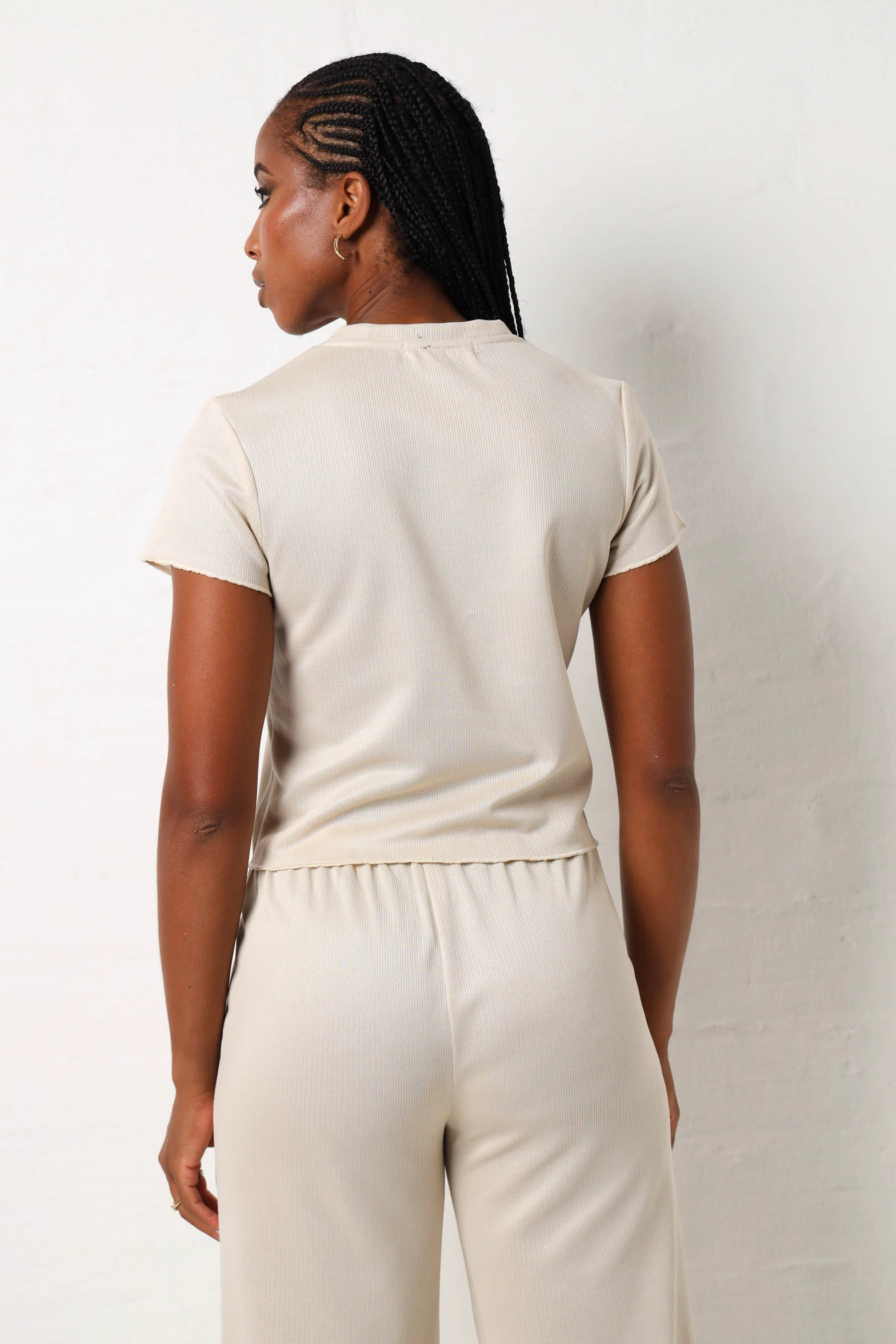 Soft Feel Lettuce Edge Tee- Cream - Image 2