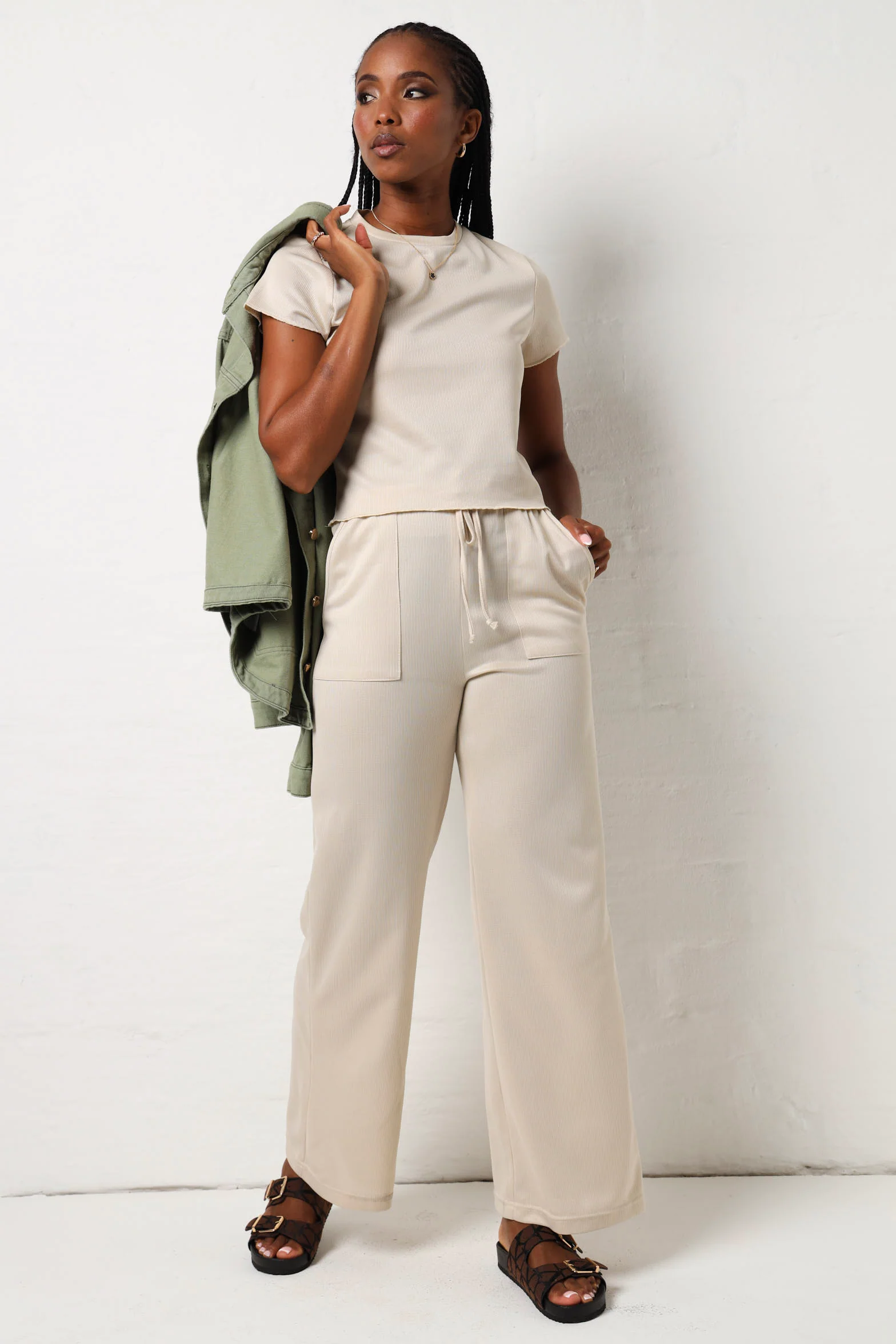 Soft Feel Lettuce Edge Tee- Cream - Image 5