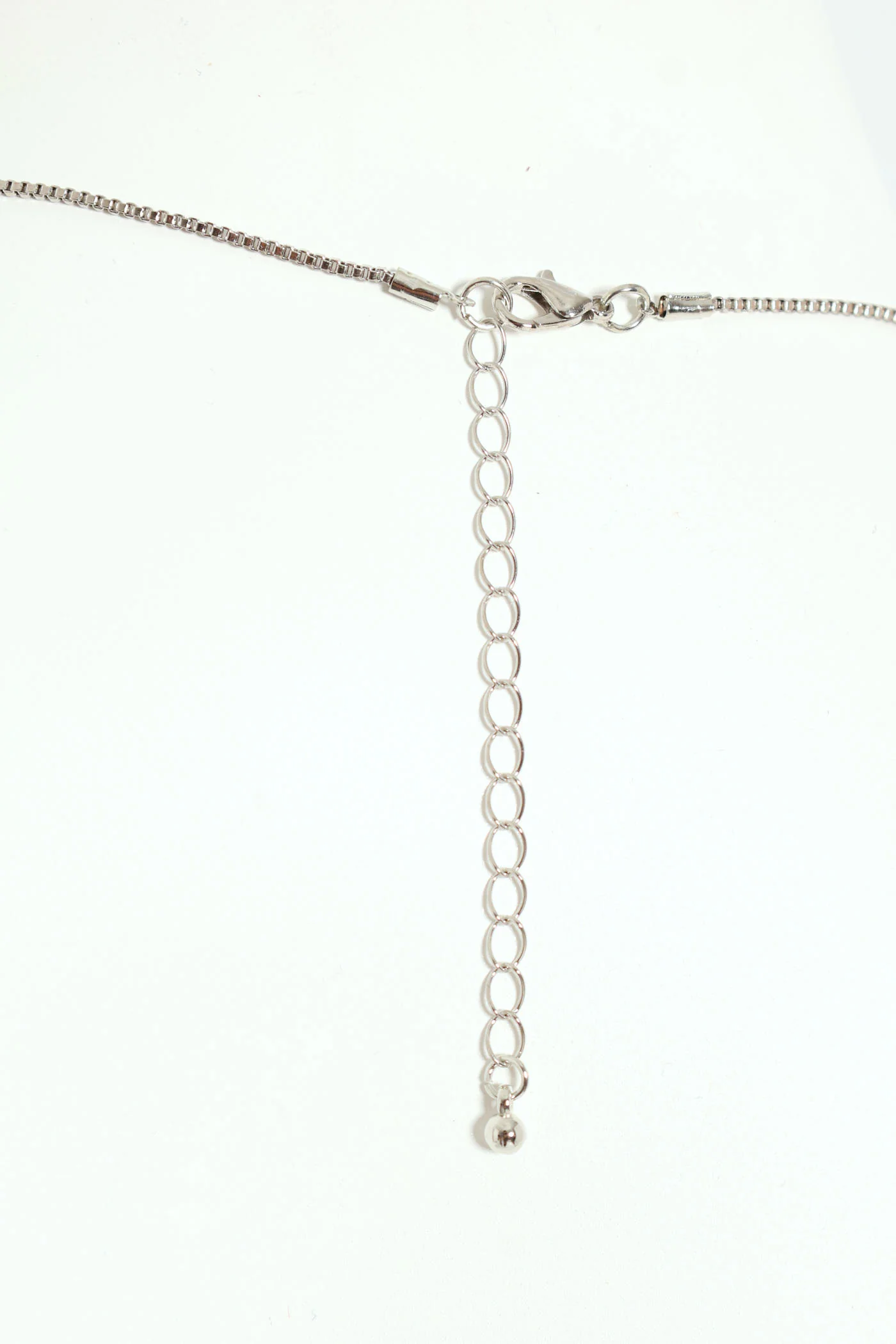 Solid Heart Pendant Necklace - Silver - Image 4