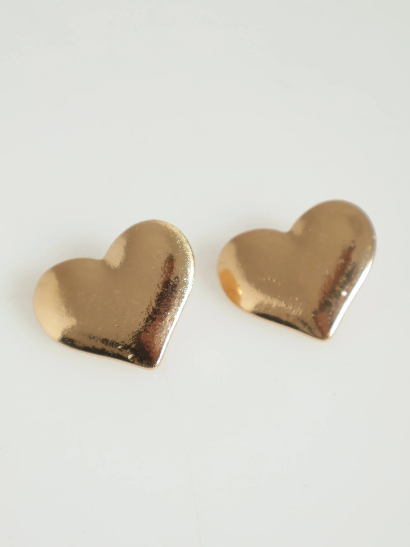 Solid Heart Stud Earrings - Gold - Image 2
