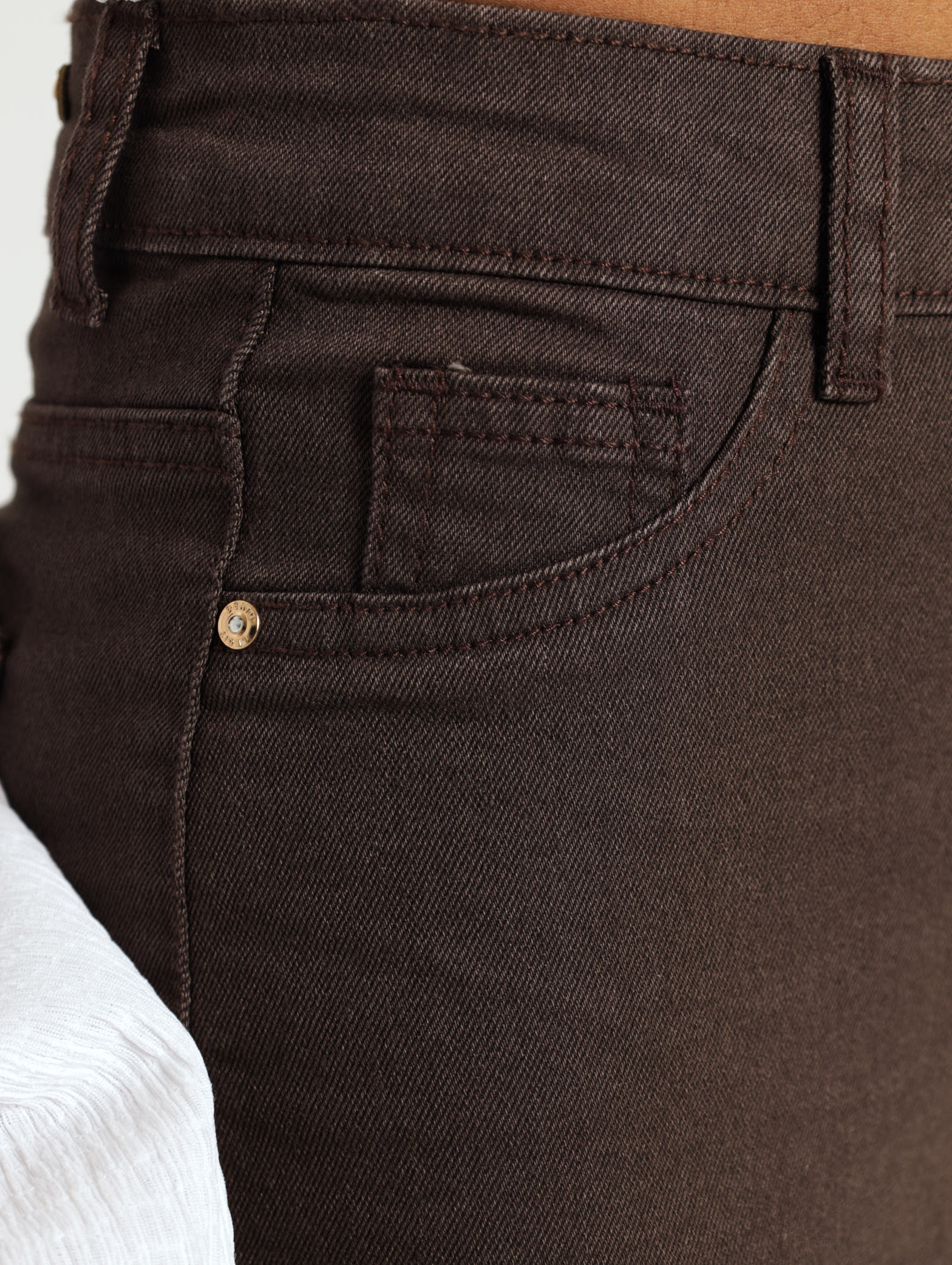 Split Hem Straight Slim Leg Jean - Image 5