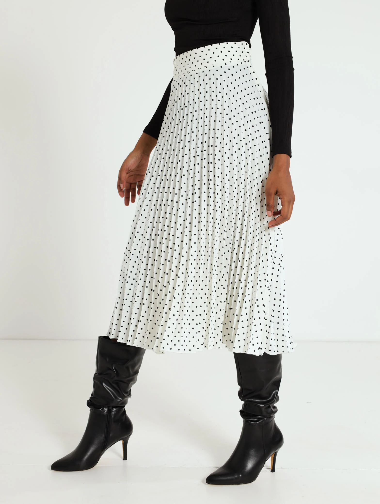 Spot Pleated Skirt - Image 3