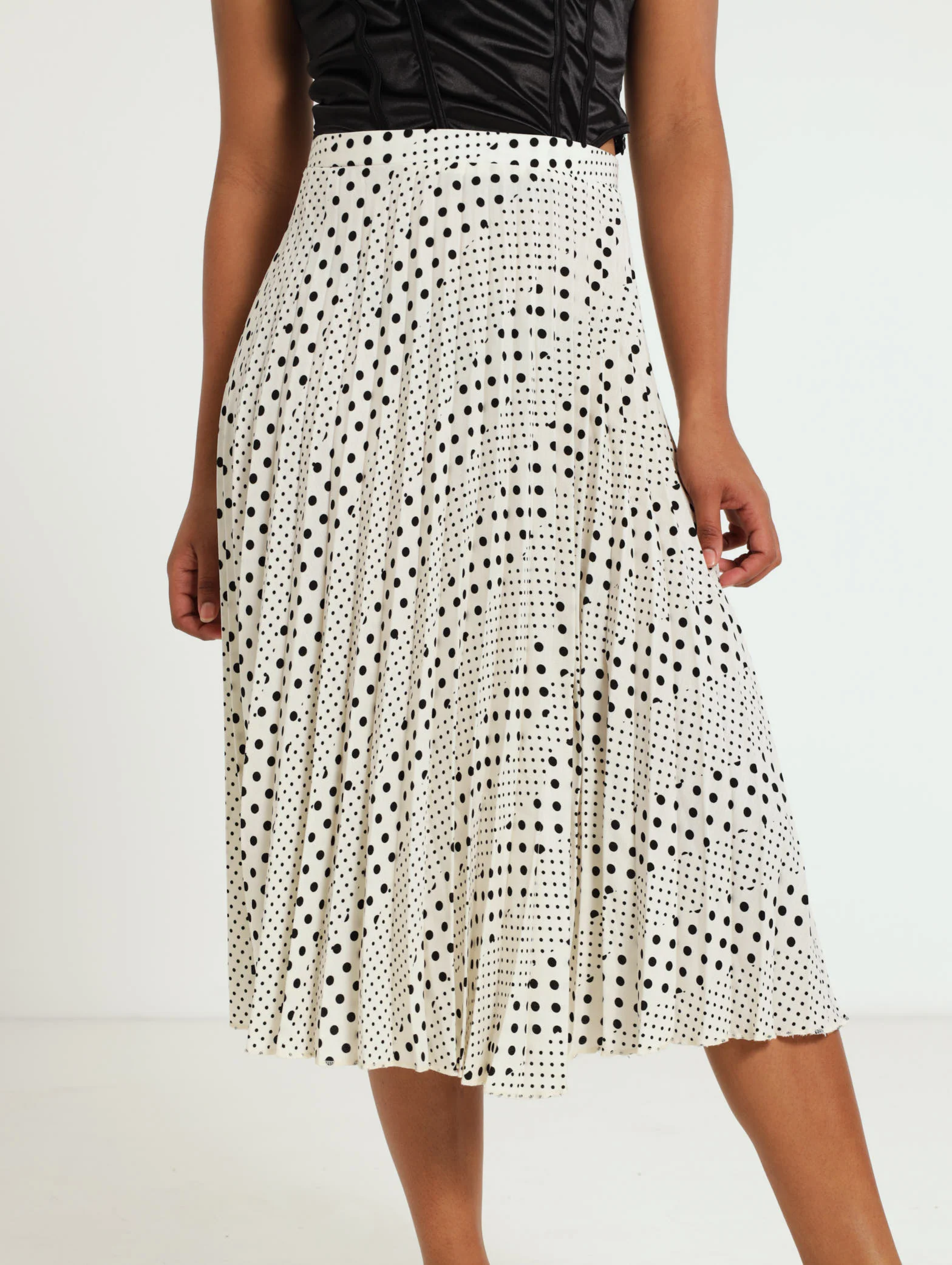 Spot Pleated Skirt
