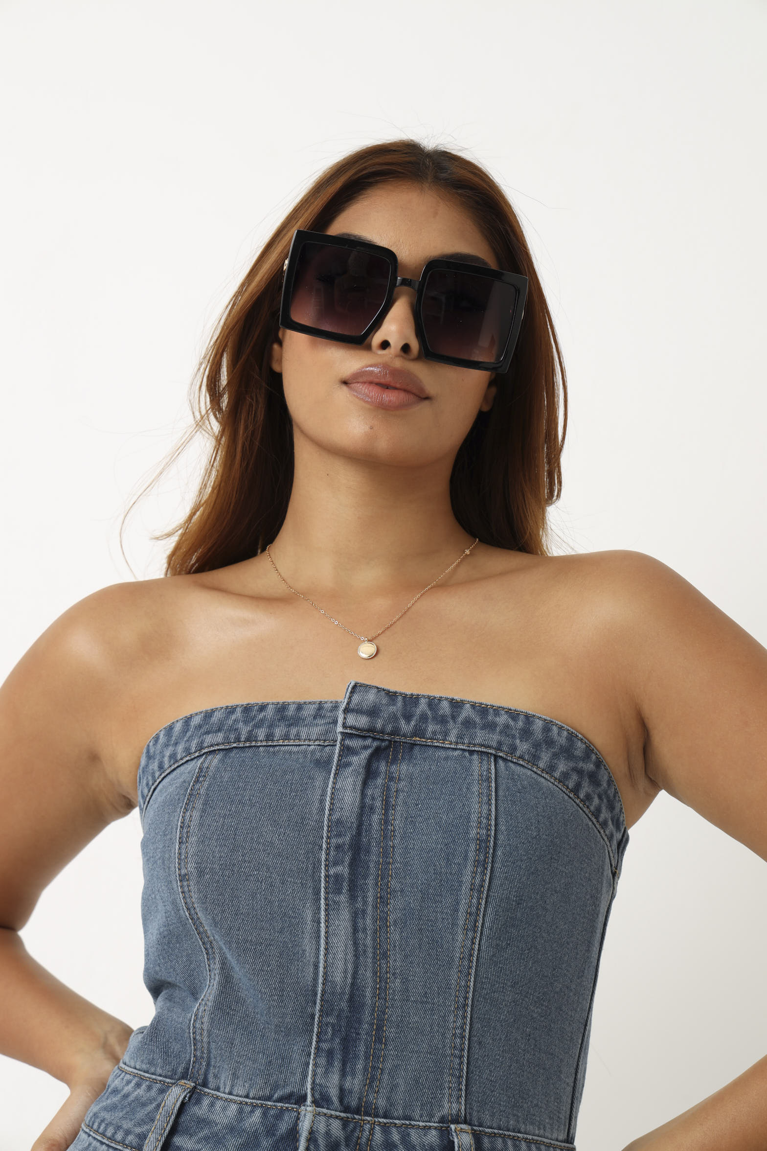 Square Frame Metal Chain Sunglasses - Black - Image 4