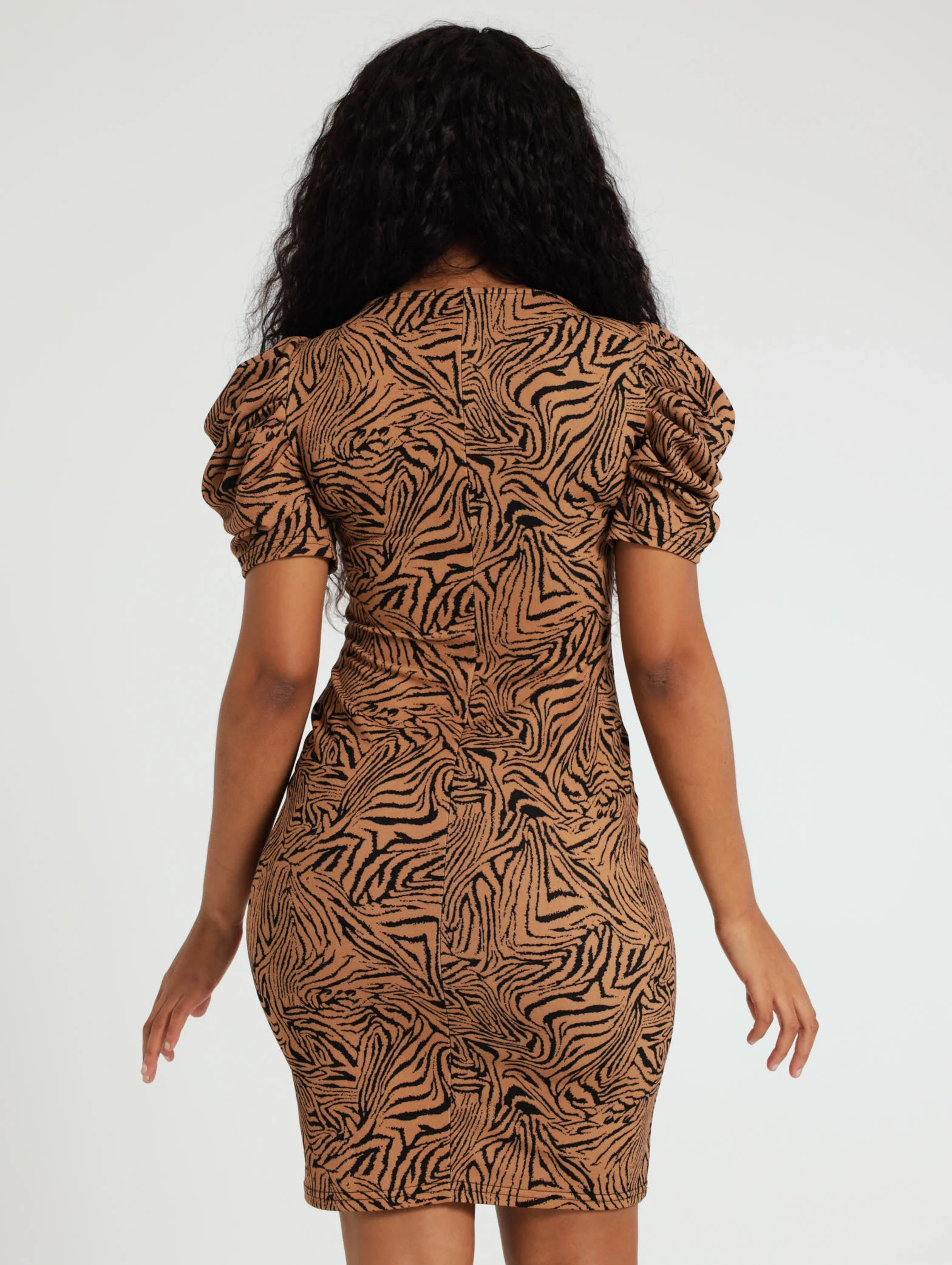 Square Neck Detail Sleeve Midi Dress - Image 4